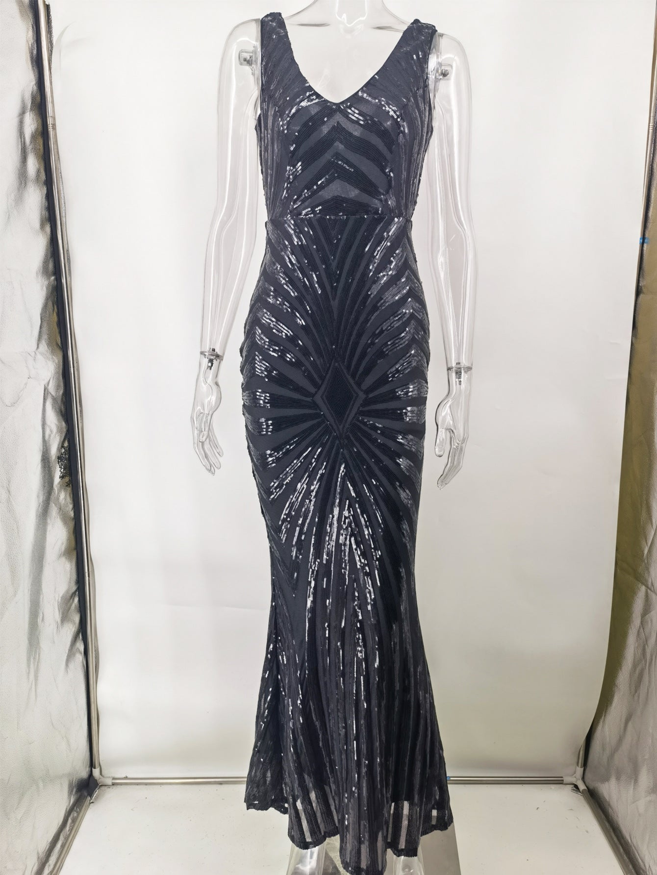 Sexy V-Neck Sleeveless Sequin Mermaid Evening Dress Formal Party Dress 15