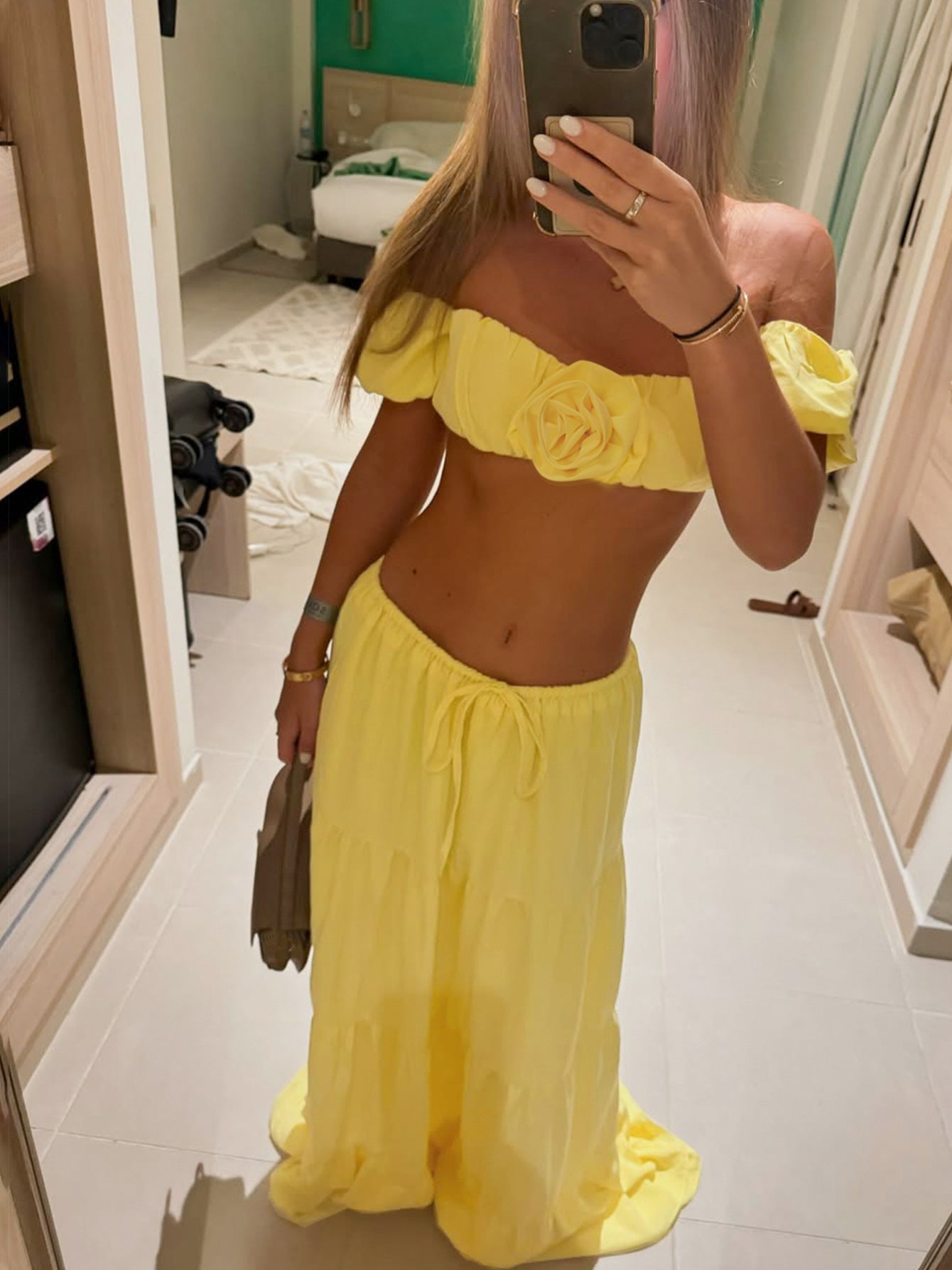 Women's Summer Solid Color Sexy Short-Sleeve off shoulder Pleated Ruffle skirt Set 5