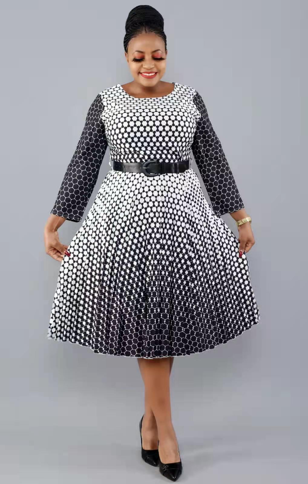 Plus Size Women African Round Neck Three-quarter Sleeve Pleated Snake Dress 3