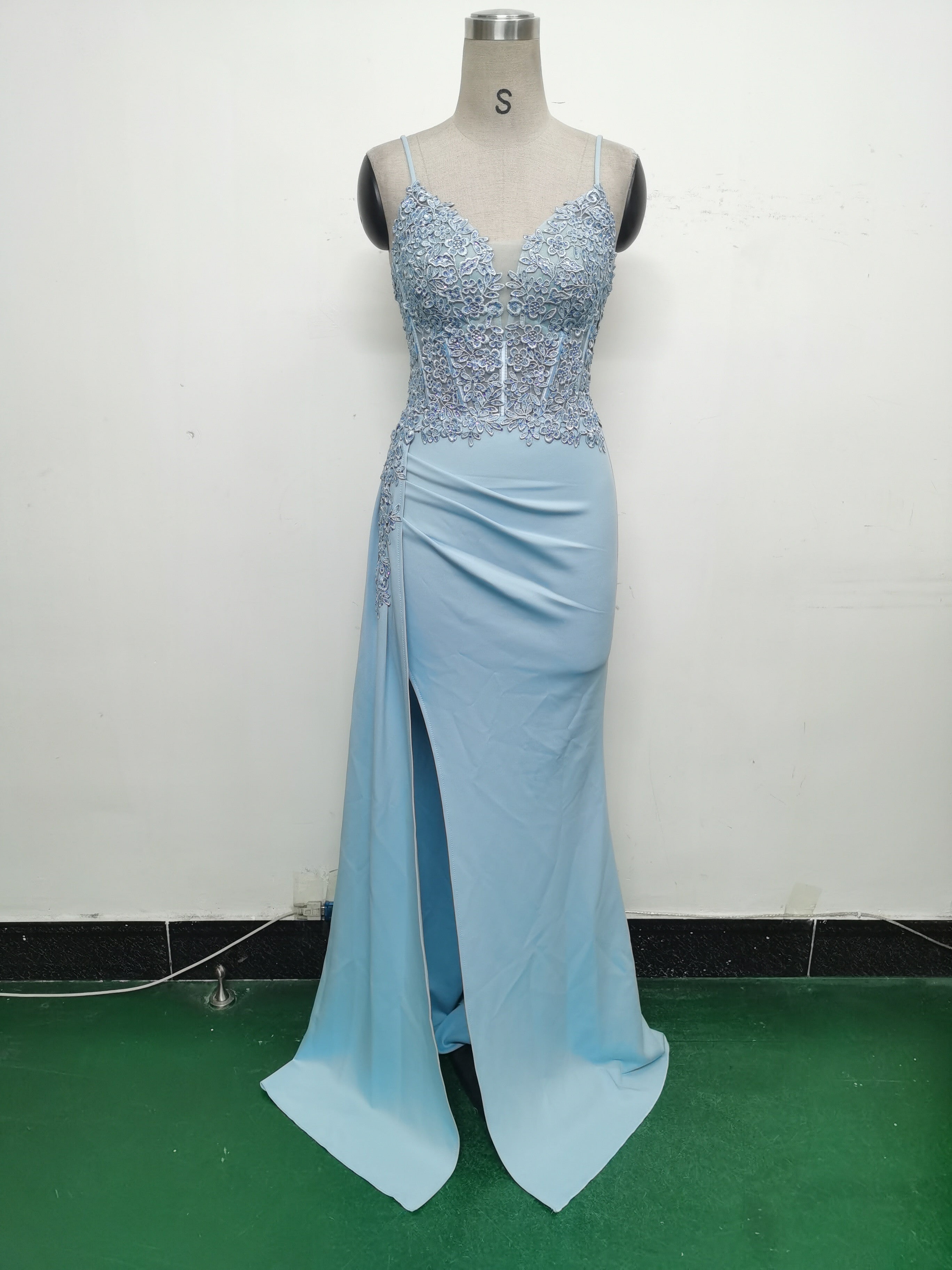 Women Beaded Flowered Fishbone Evening Dress 36