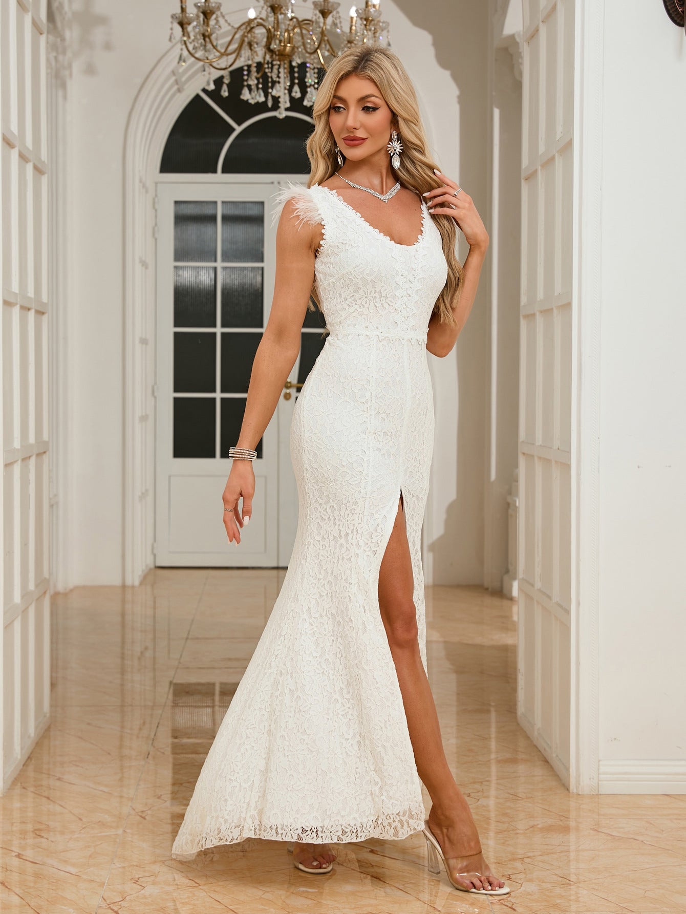 Wedding Dresses V-Neck Puffy White Lace Trailing Gowns 4