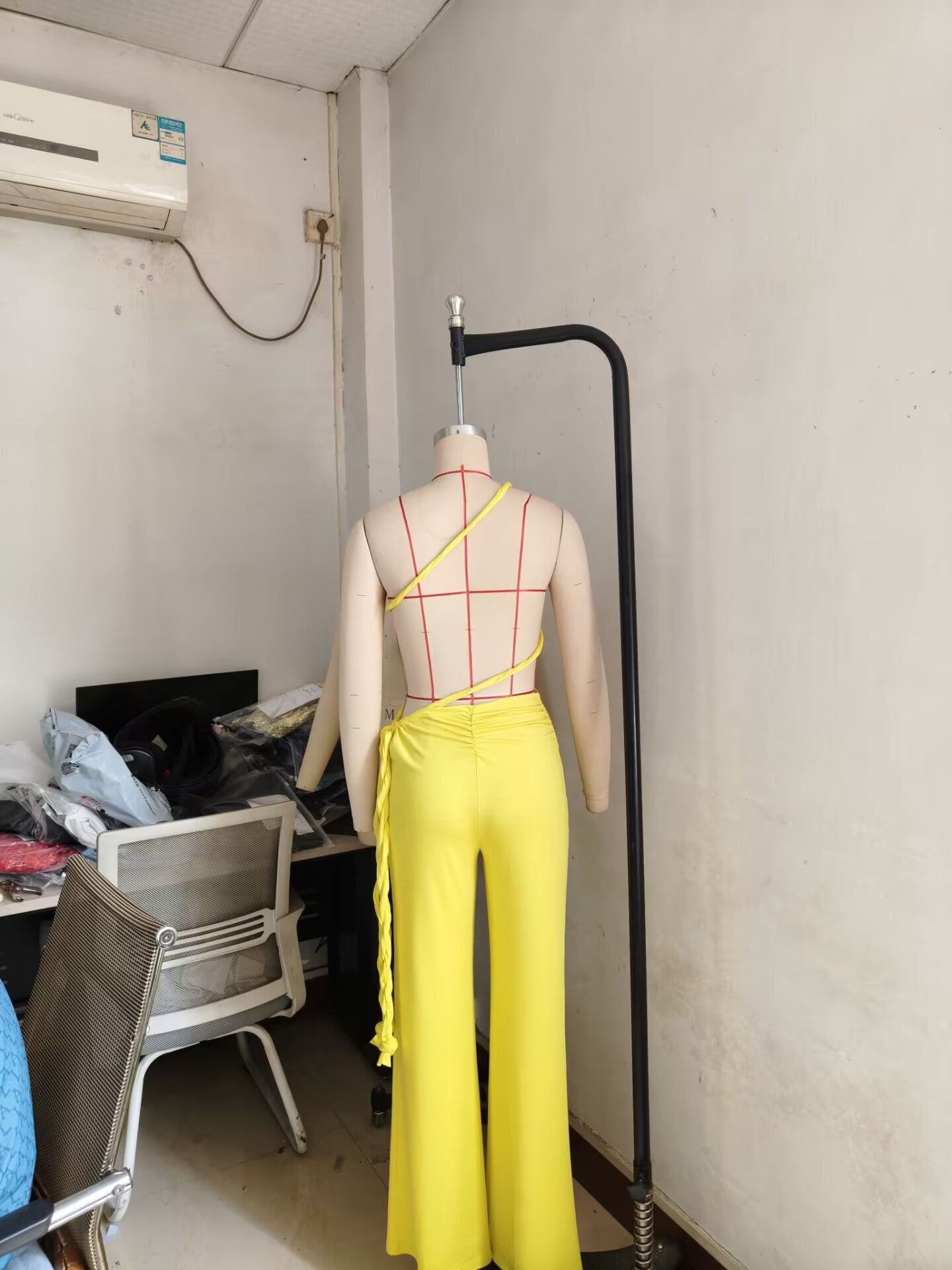 Women Halter Neck Strapless gathered tie rope wide leg jumpsuit 9