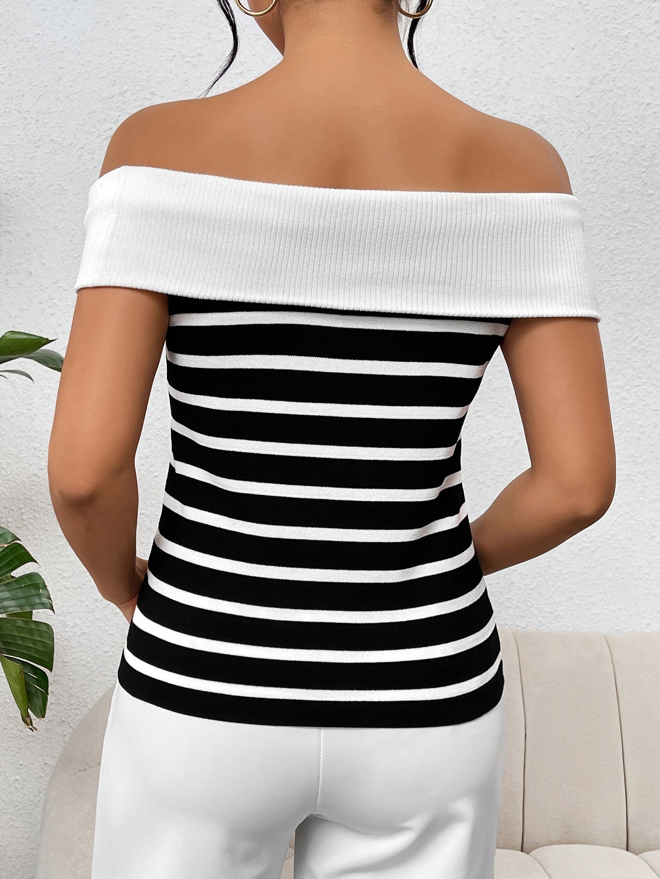 Spring/Summer Women's Fashion Long-Sleeve Striped Off-Shoulder Knit Top 6
