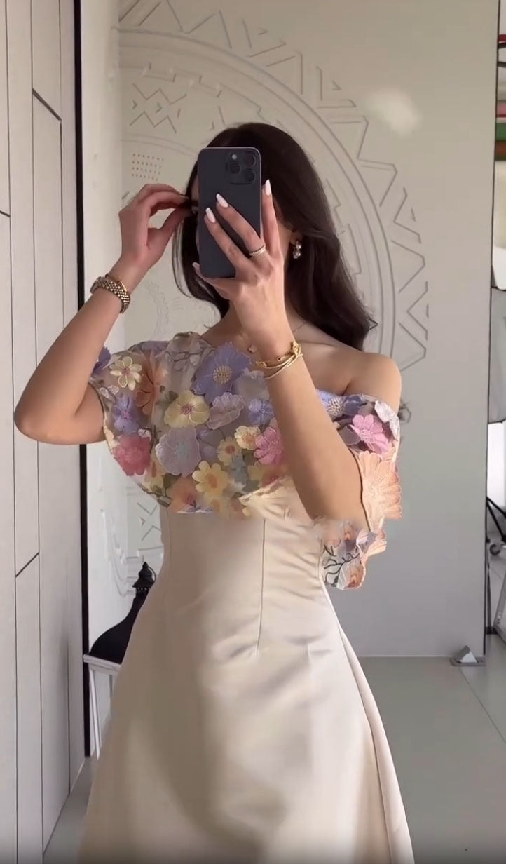 Women Casual Round Neck Embroidered Flower Puff Sleeve Dress