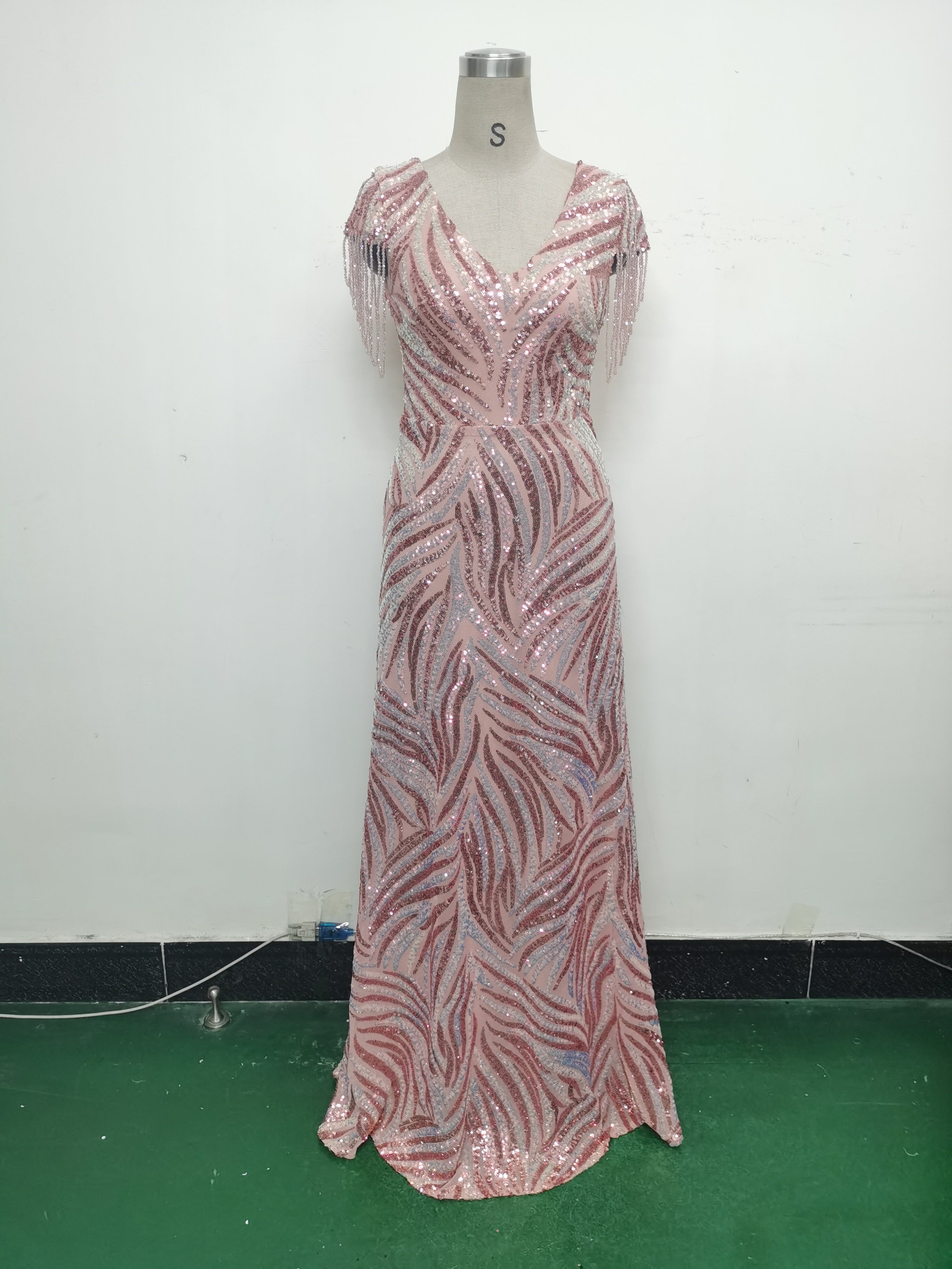 Plus Size Women Sequin Formal Party Evening Dress 35