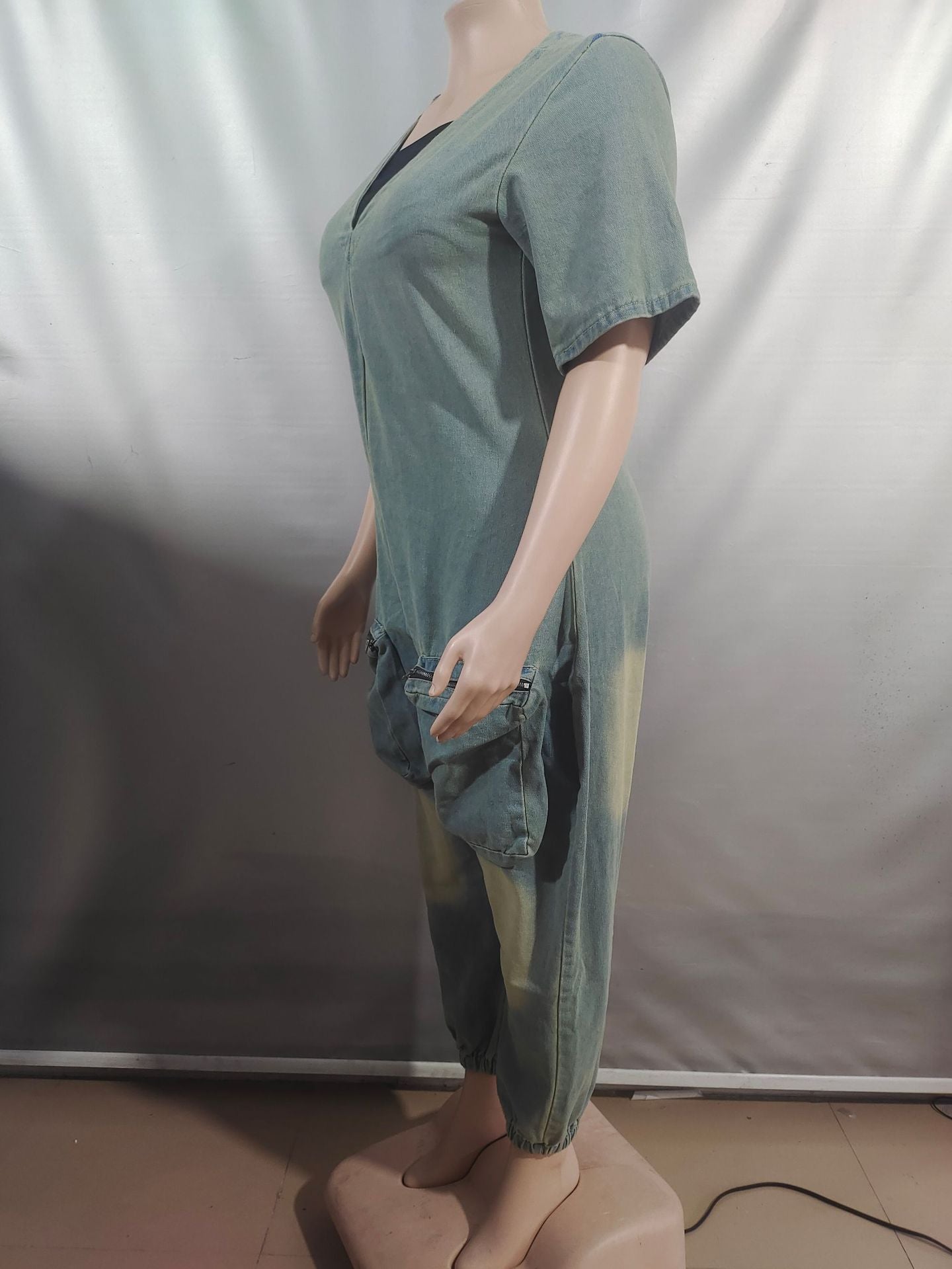 Women Style Pocket Washed Denim Jumpsuit 9