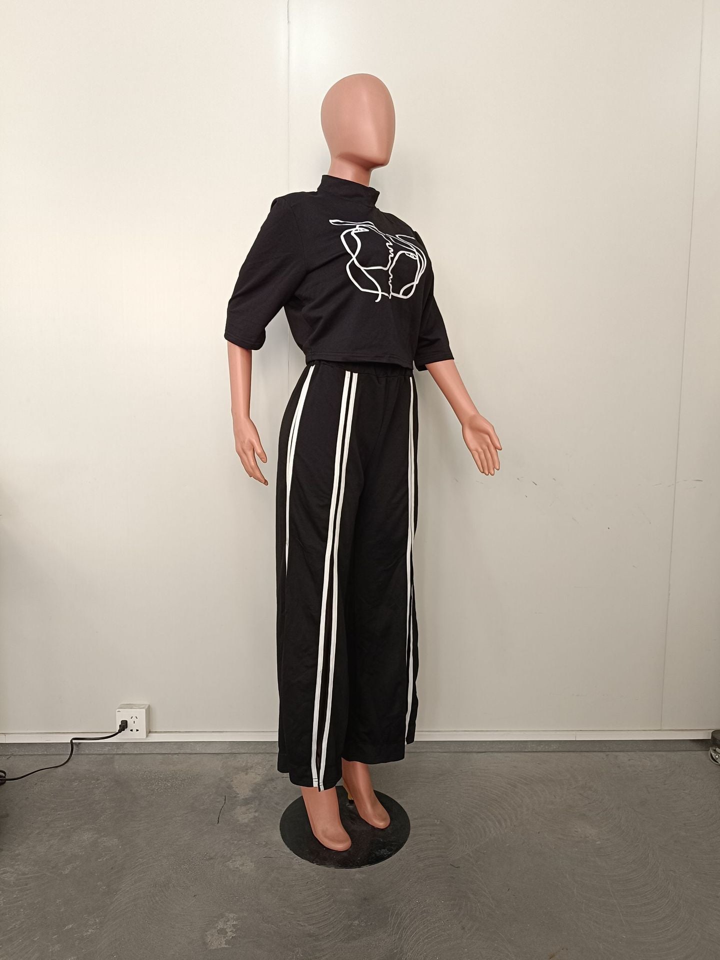 Fall/Winter Women's Ruber Print Top Wide Leg Slit Pants Casual Two Piece Set 10