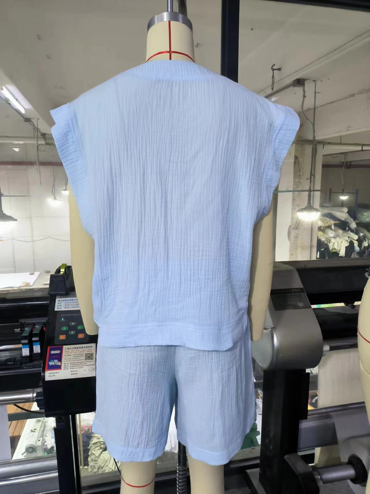 Women Summer Solid Casual Sleeveless Vest and Shorts Two-Piece Set 8