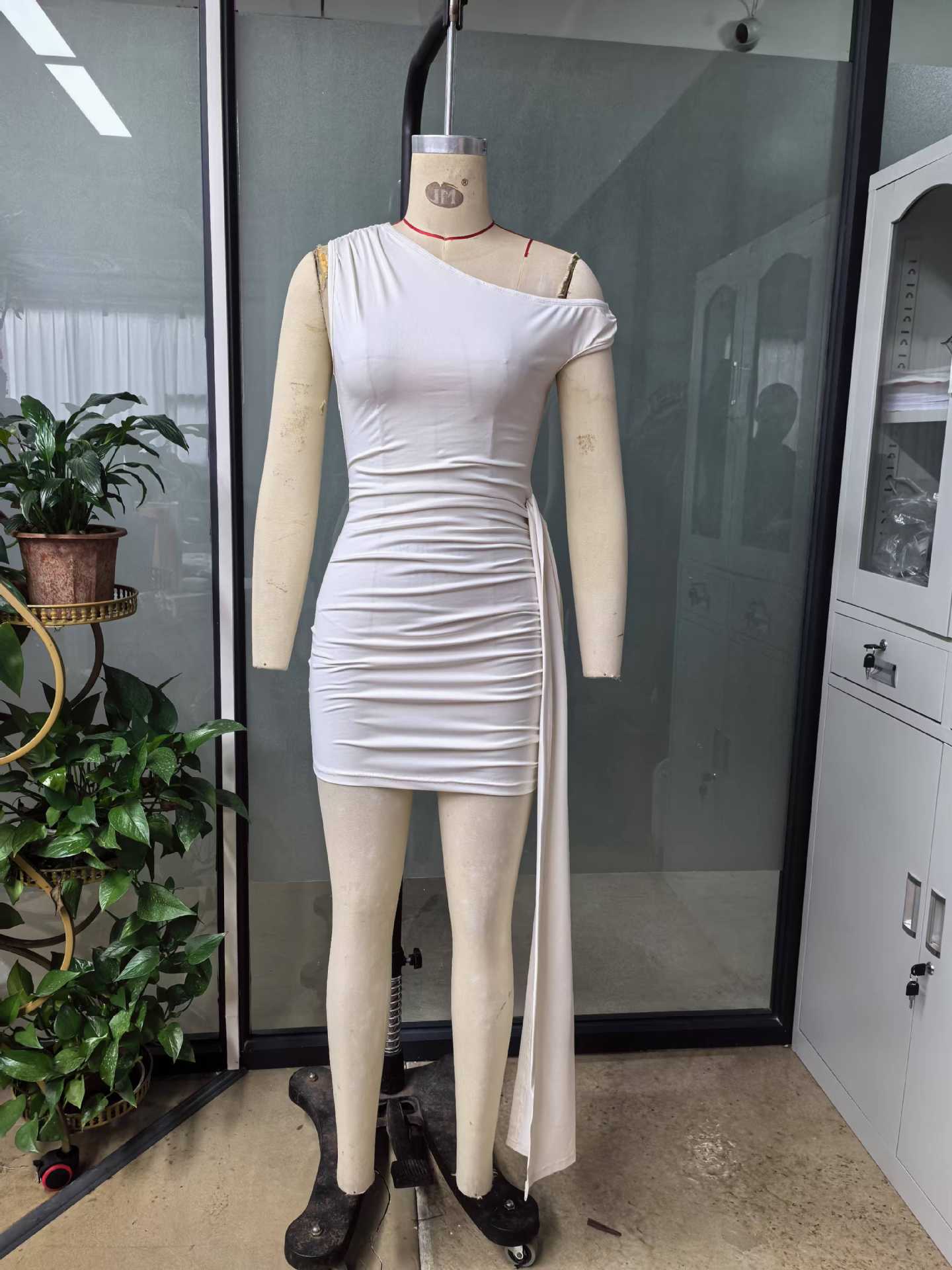 Women summer Solid Slash Shoulder Ribbon Bodycon Ruffle Bandage Dress 11