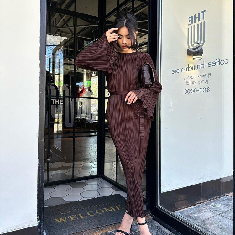 Women's Autumn Round Neck Belt Bell Bottom Long Sleeve Long Pleated Dress 6