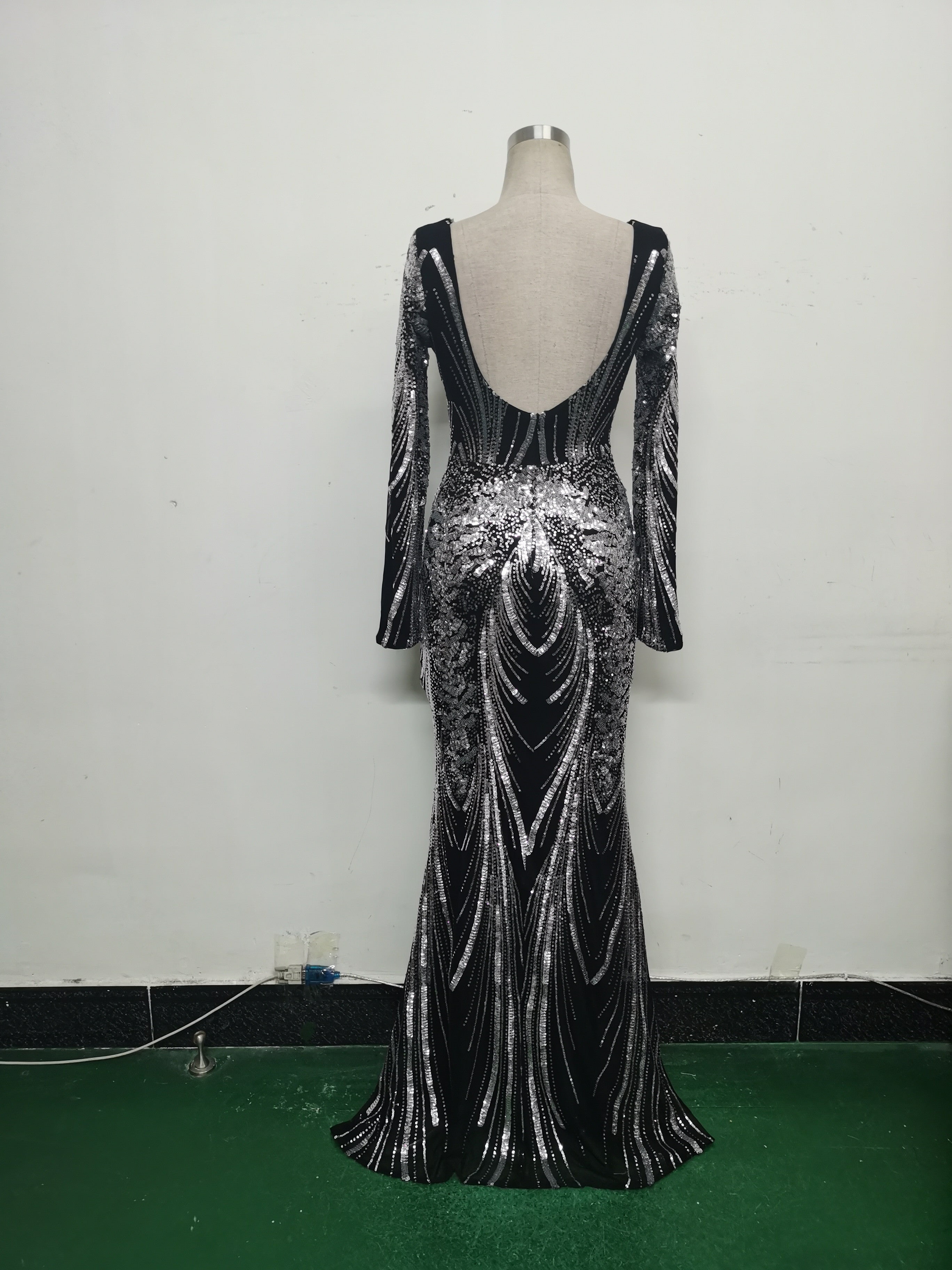 Women Positioning Flower Beaded Long Sleeve Evening Dress 27