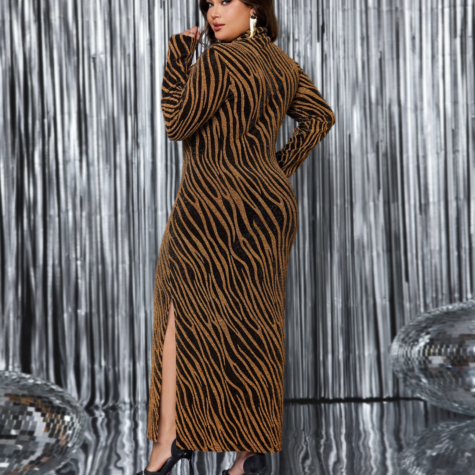 Plus Size Sequin Hollow Long Sleeve Slit Long Dress 3