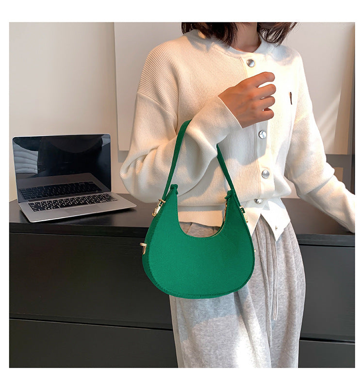 Baguette bag women's spring fashion retro felt creasing crocodile pattern underarm bag women's shoulder bag 34