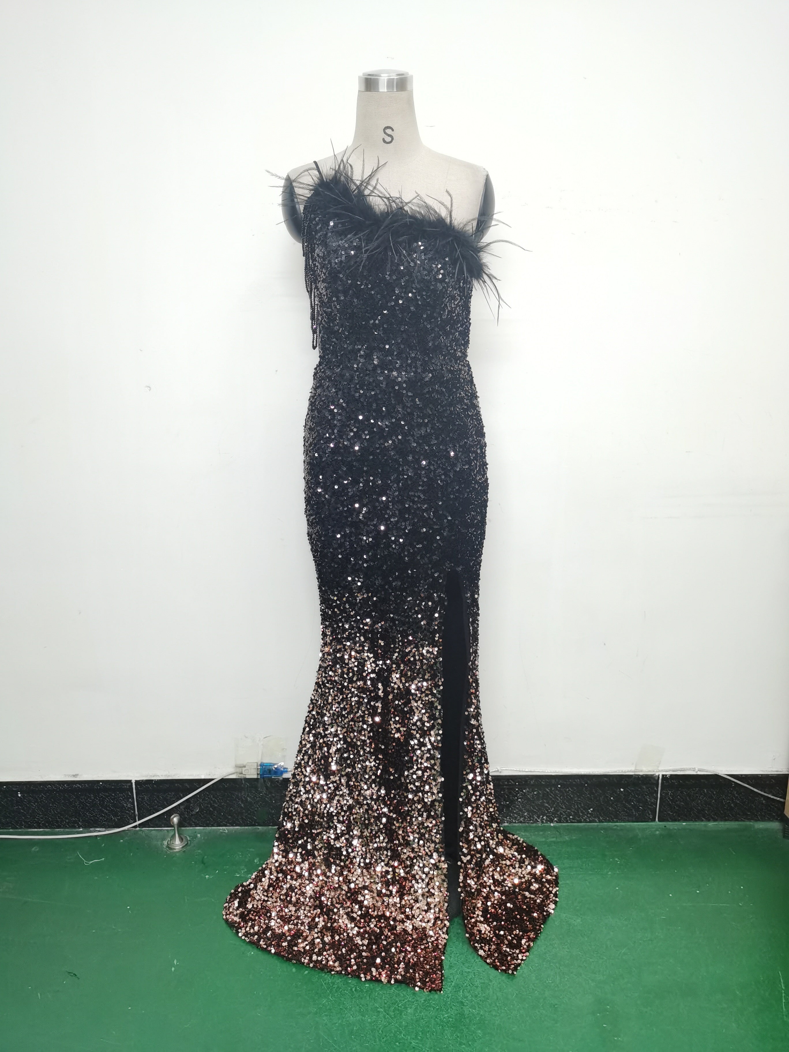 Women Ostrich Feather Beaded Sequin One Shoulder Slash Shoulder Slit Evening Dress 29