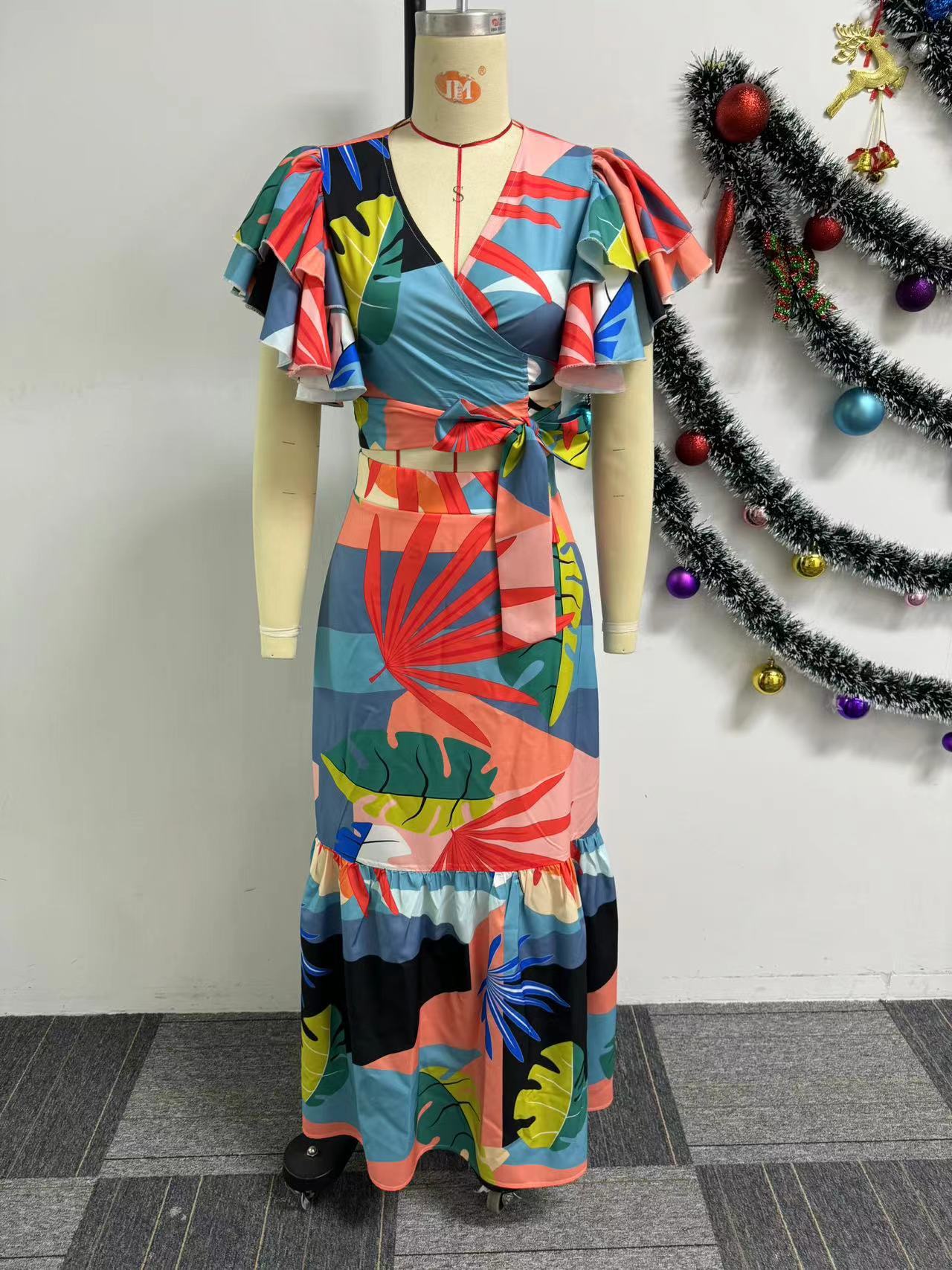 Women Sexy Printed Ruffle Lace-Up Top and Skirt Two-piece Set 8