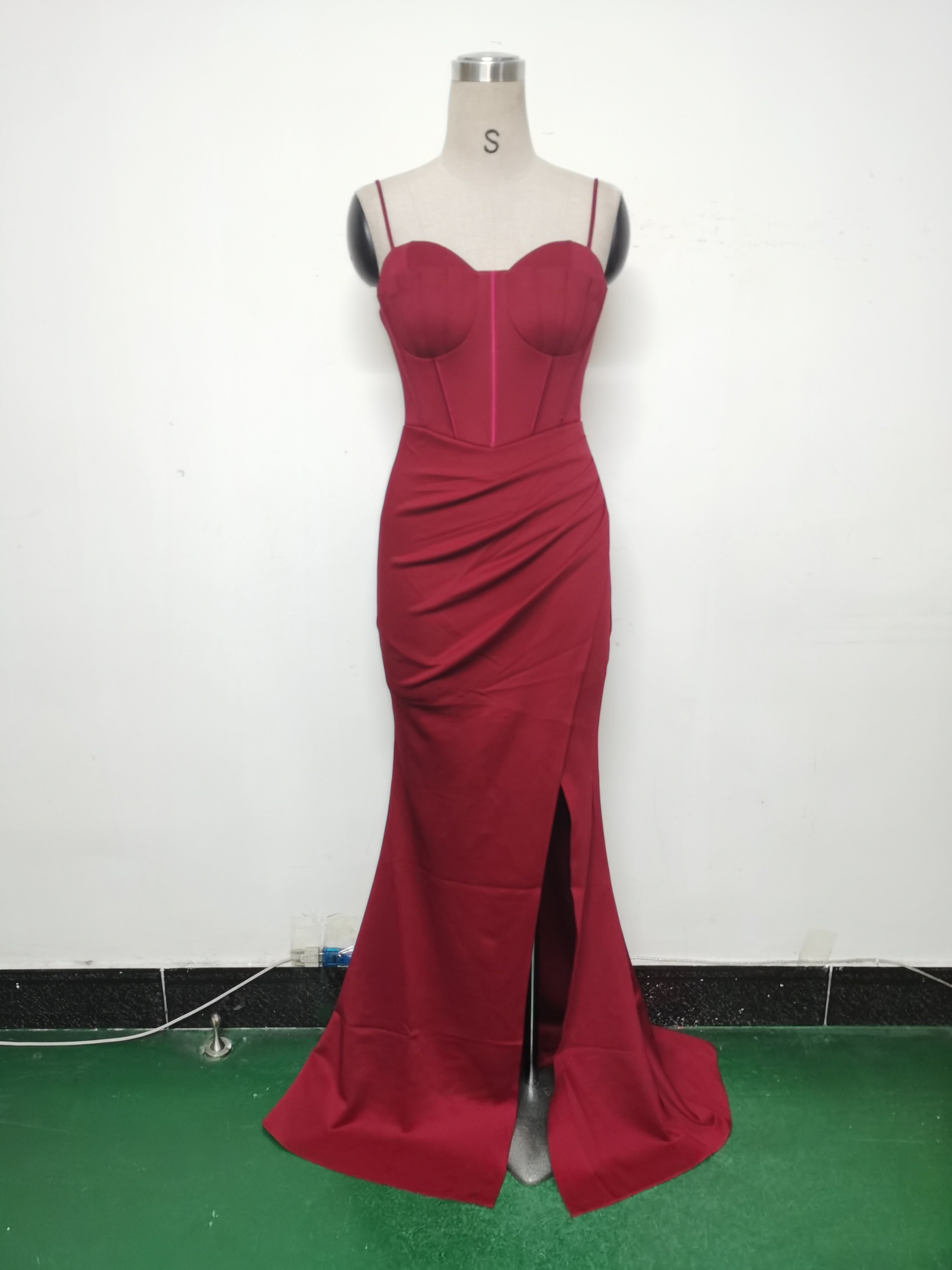 Fishbone Slim Waist Solid Color Satin Evening Dress 26