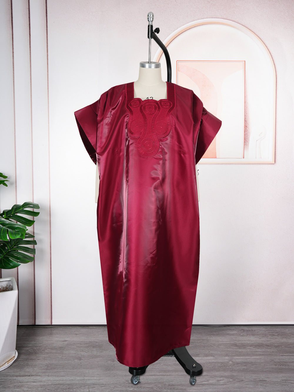 Plus-Size African Women Embroidered Dress 22