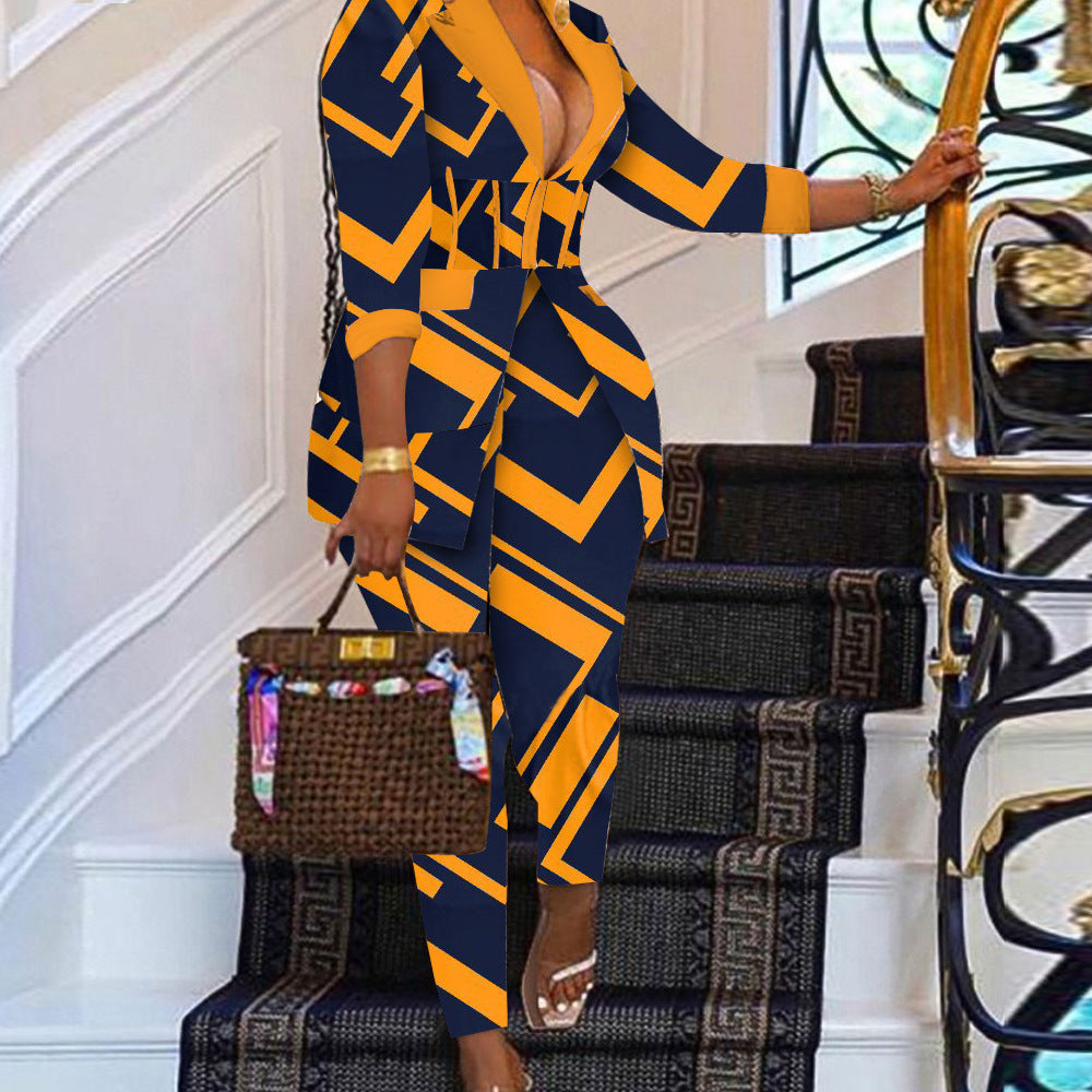 Turndown Colloar Print Two-Piece Suit 3