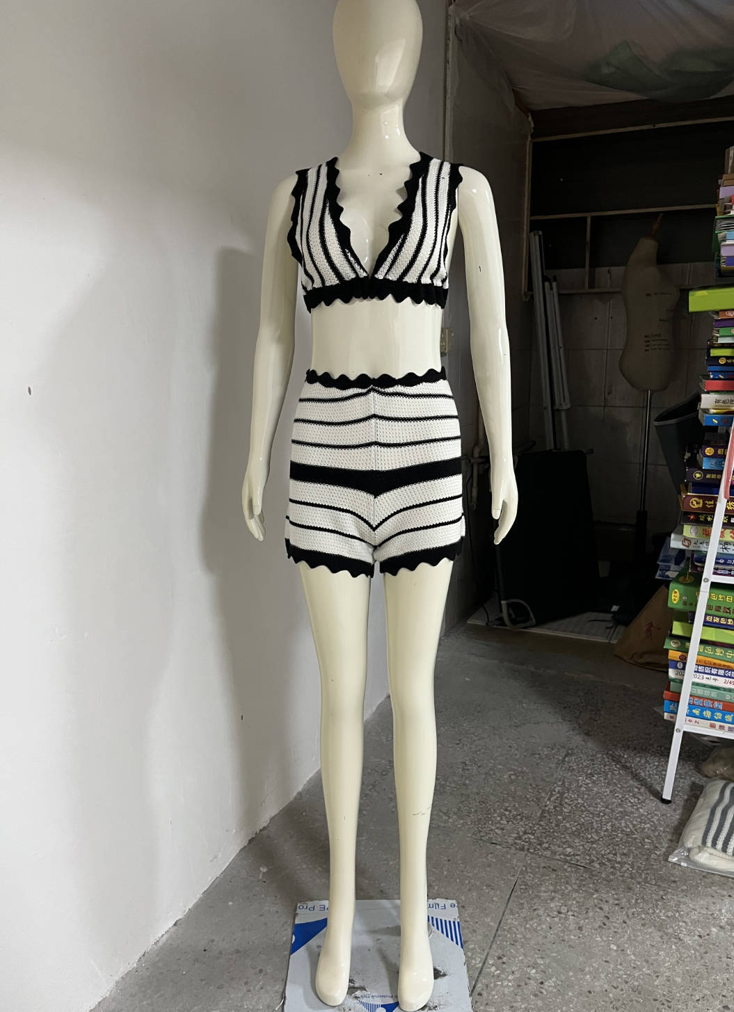 Women Striped Bikini Vest Top And Beach Bohemian Contrast Shorts Two-Piece Set 7