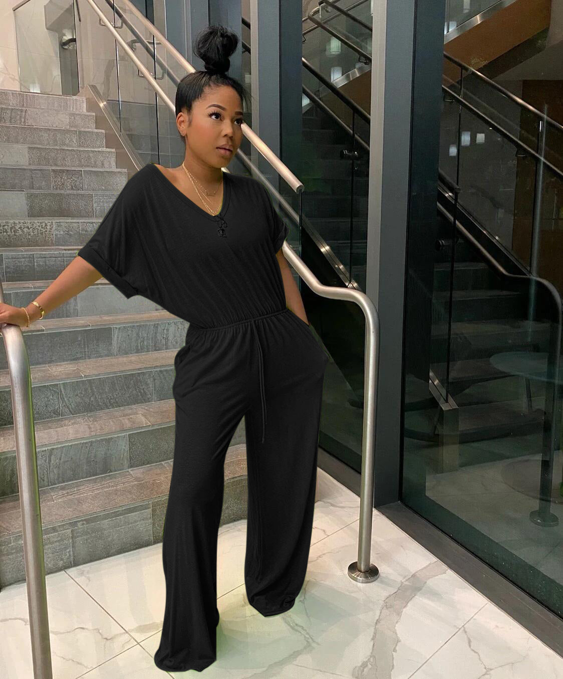 Sexy Women's Loose Casual Solid Color V-Neck Women's Jumpsuit 3