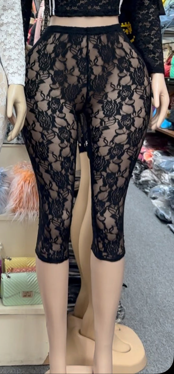 Women Hollow Rose Lace Basic Solid Cropped Pants