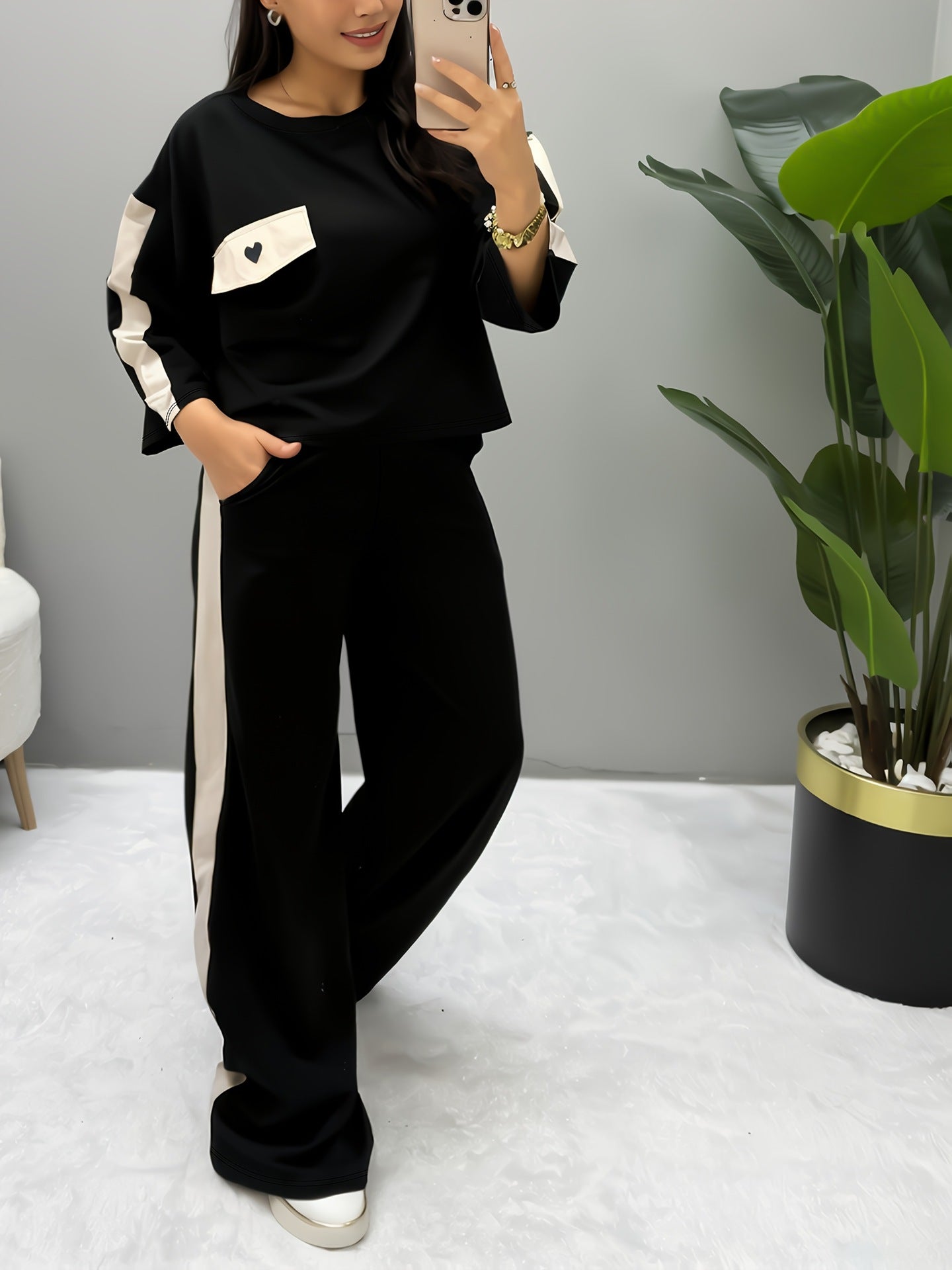 Women Casual Short-Sleeve Round Neck Top and Contrast Color Patchwork Two-Piece Pants 4