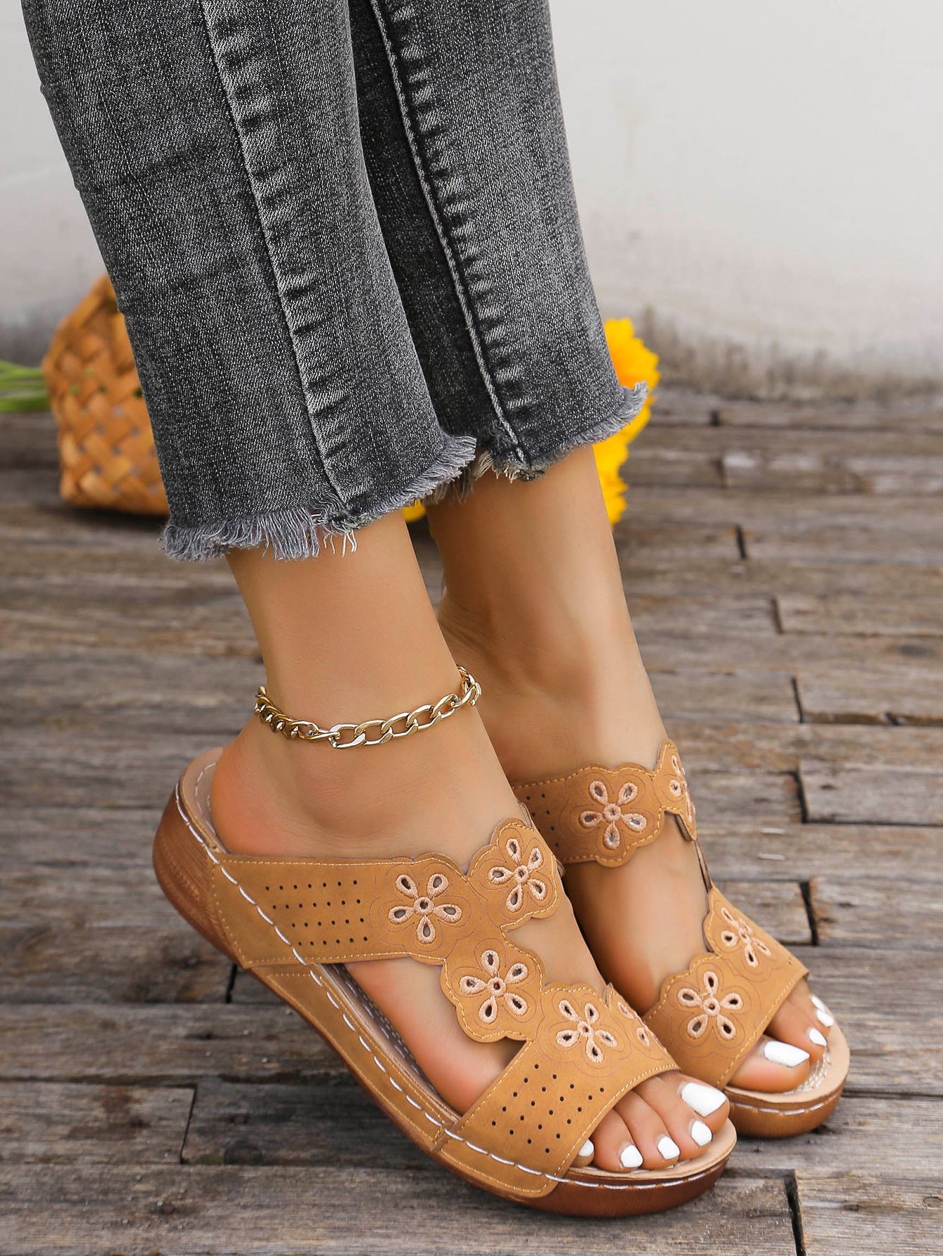 Plus Size Flower Slippers Women's Slip-On Stitched Flat Thick Sole Open Toe Hollow Sandals 4