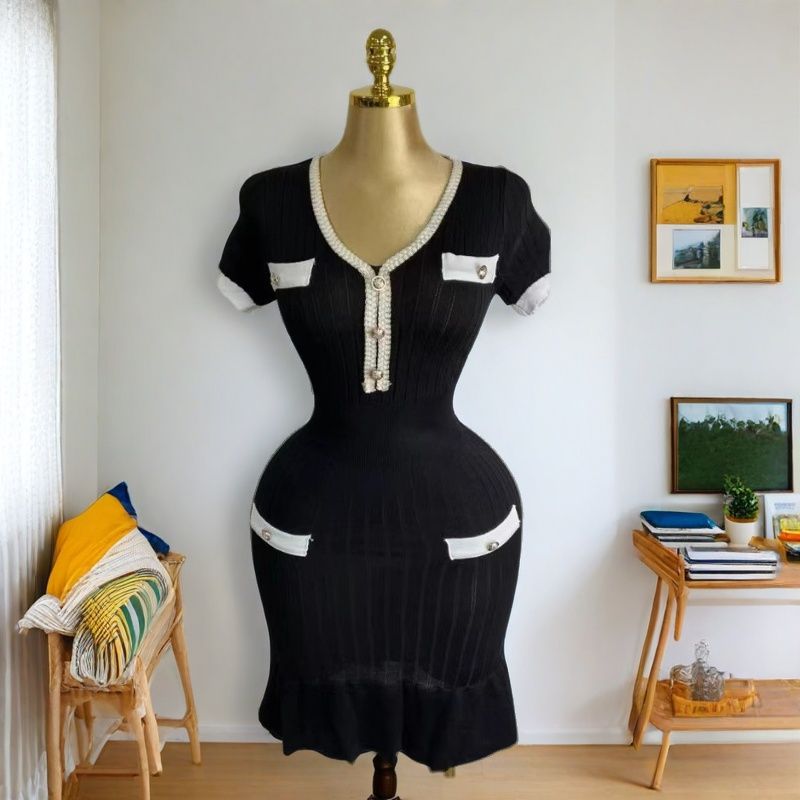 Women elegant v-neck fishtail knitting dress 3