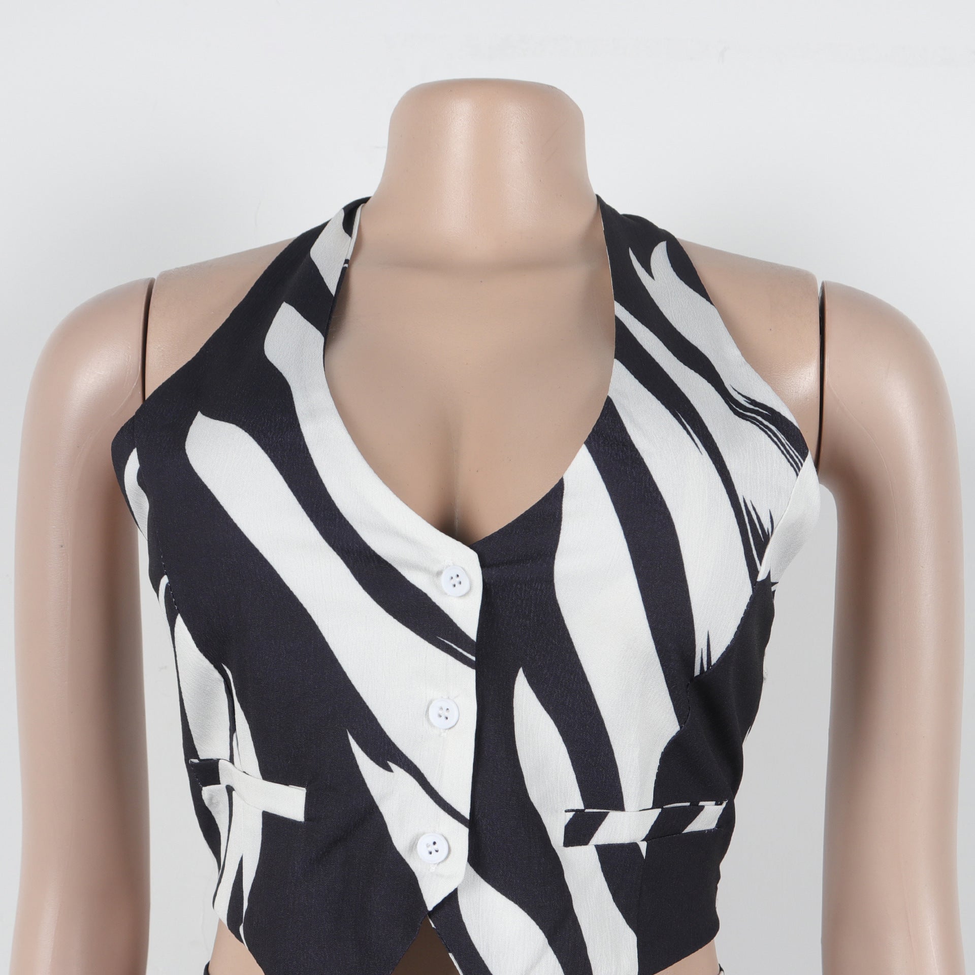 Women Printed Halter Neck Top and Wide-leg Pants Two-piece Set 12