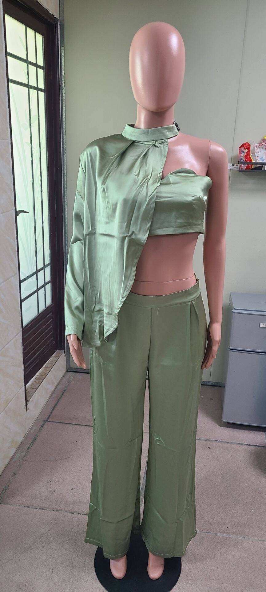 Women Elegant Halter Neck Slash Shoulder Strapless Sexy Crop Top and Wide Leg Pants Two-piece Set 9