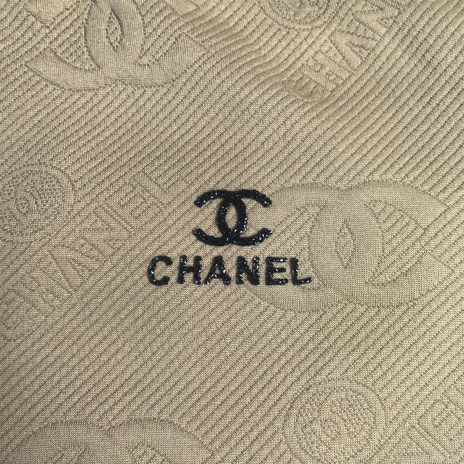 Women Jacquard Short Sleeve Top and Shorts Sports Two Piece Set 14