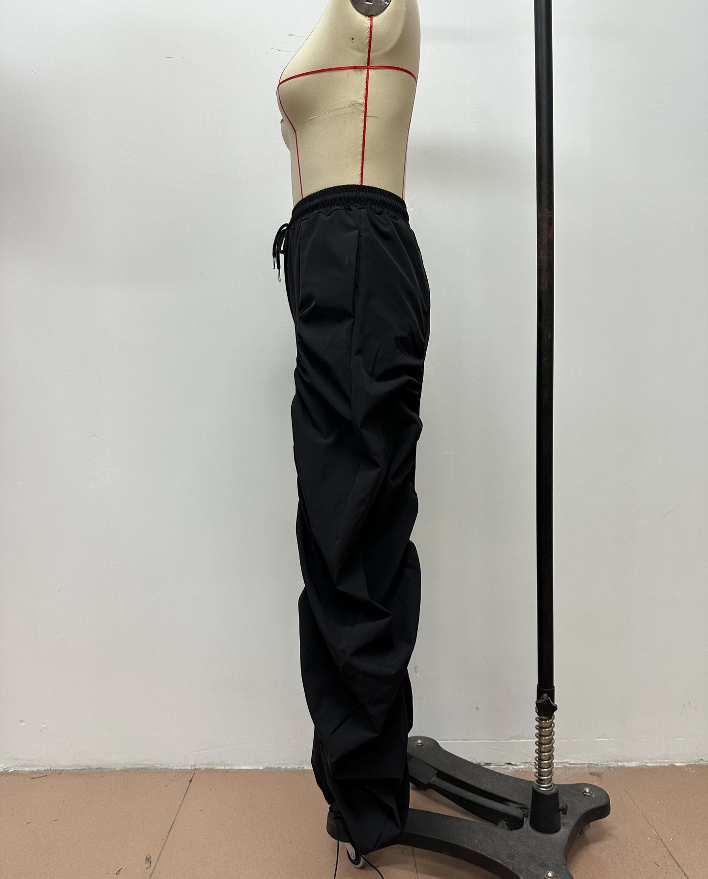 Fashionable Women's Casual Fashion Pleated Loose Pants 12