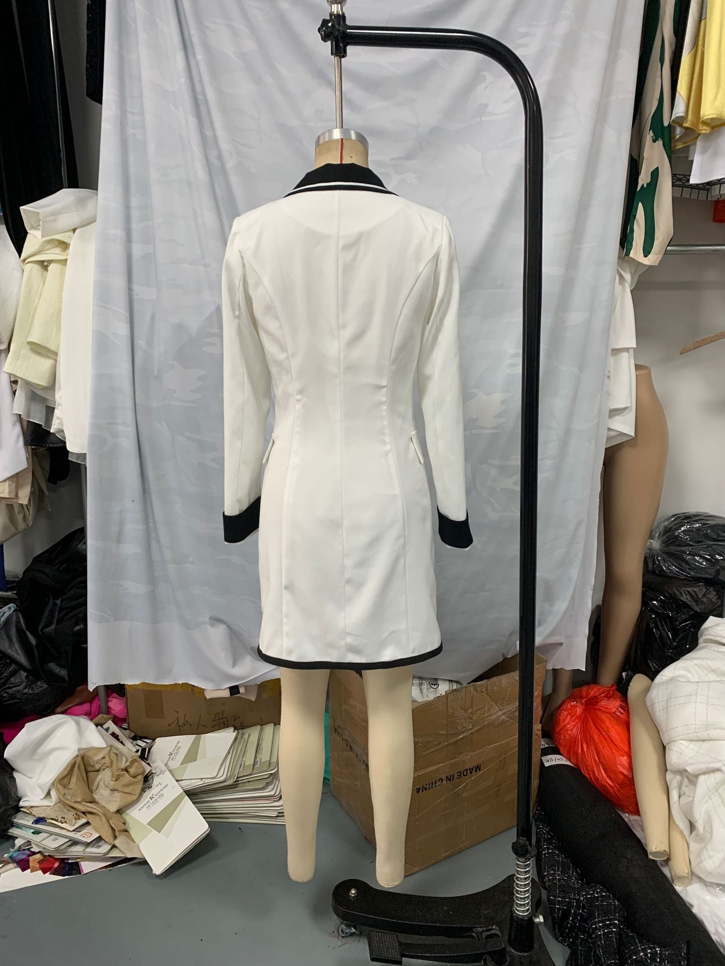 Women Fall Black and White Contrast Color Dress 5