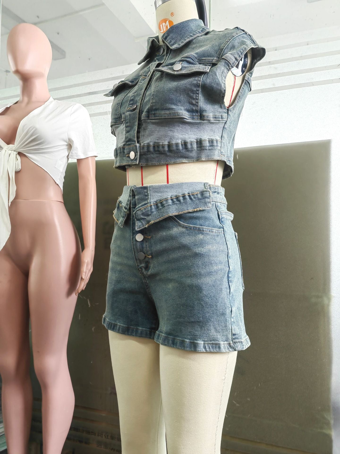 Women Casual Stretchy Denim Top and Shorts Two-Piece Set 8