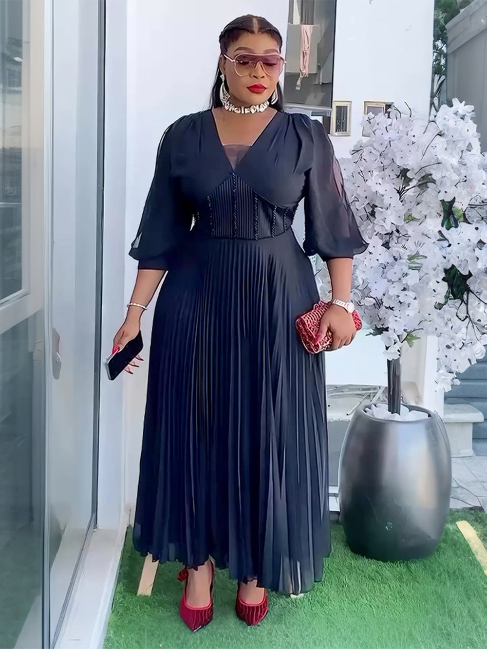 Plus Size African Women elegant v-neck pleated dress