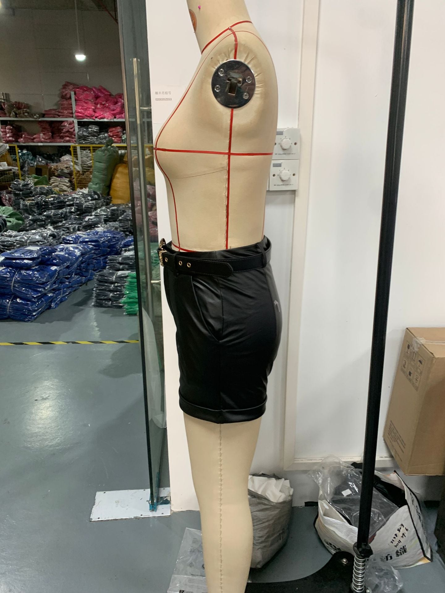 Women Pu Leather Belt Solid Shorts 6