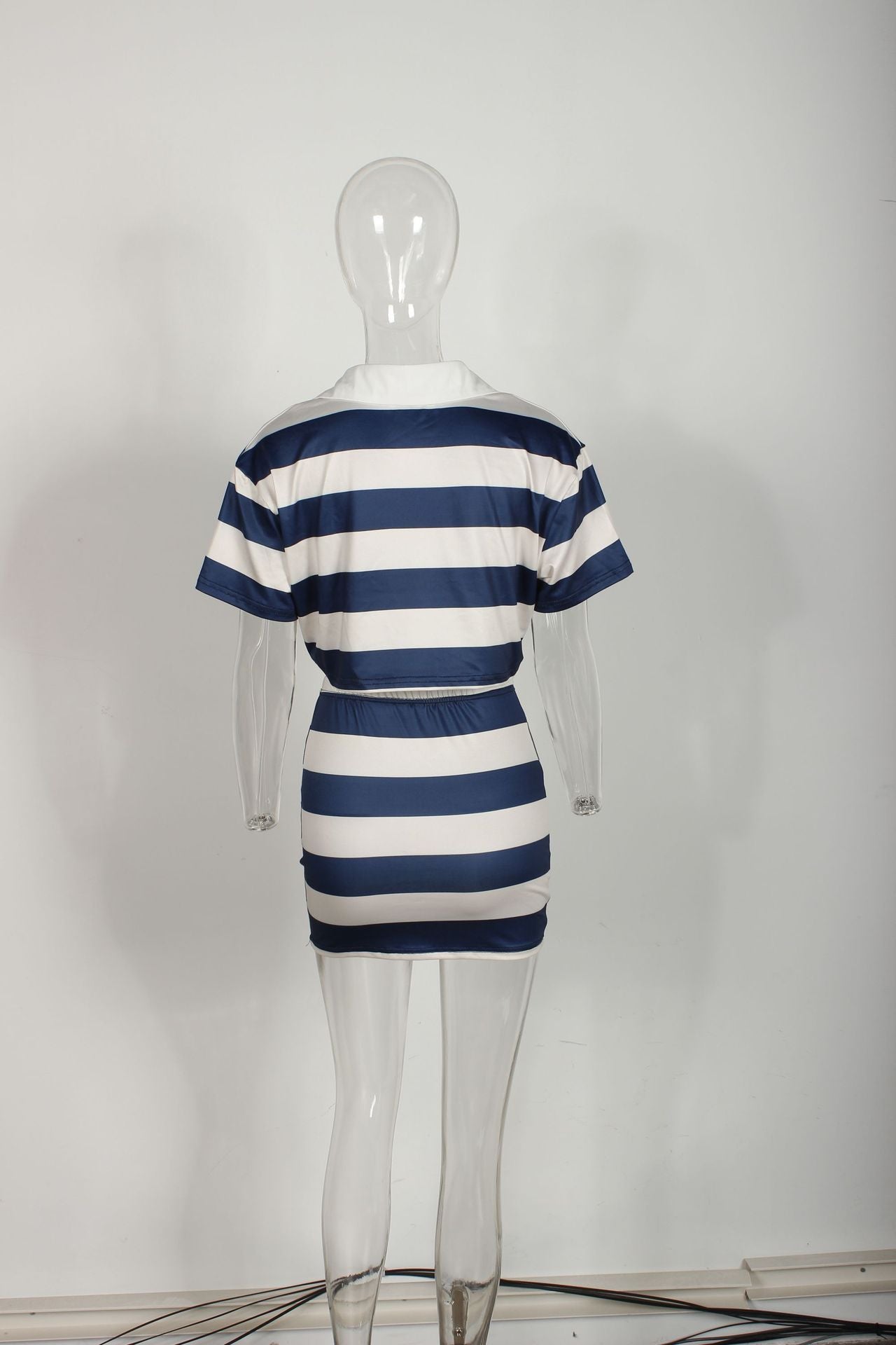 Women Striped Contrast Turndown Collar Crop Top and Skirt Two-Piece Set 4