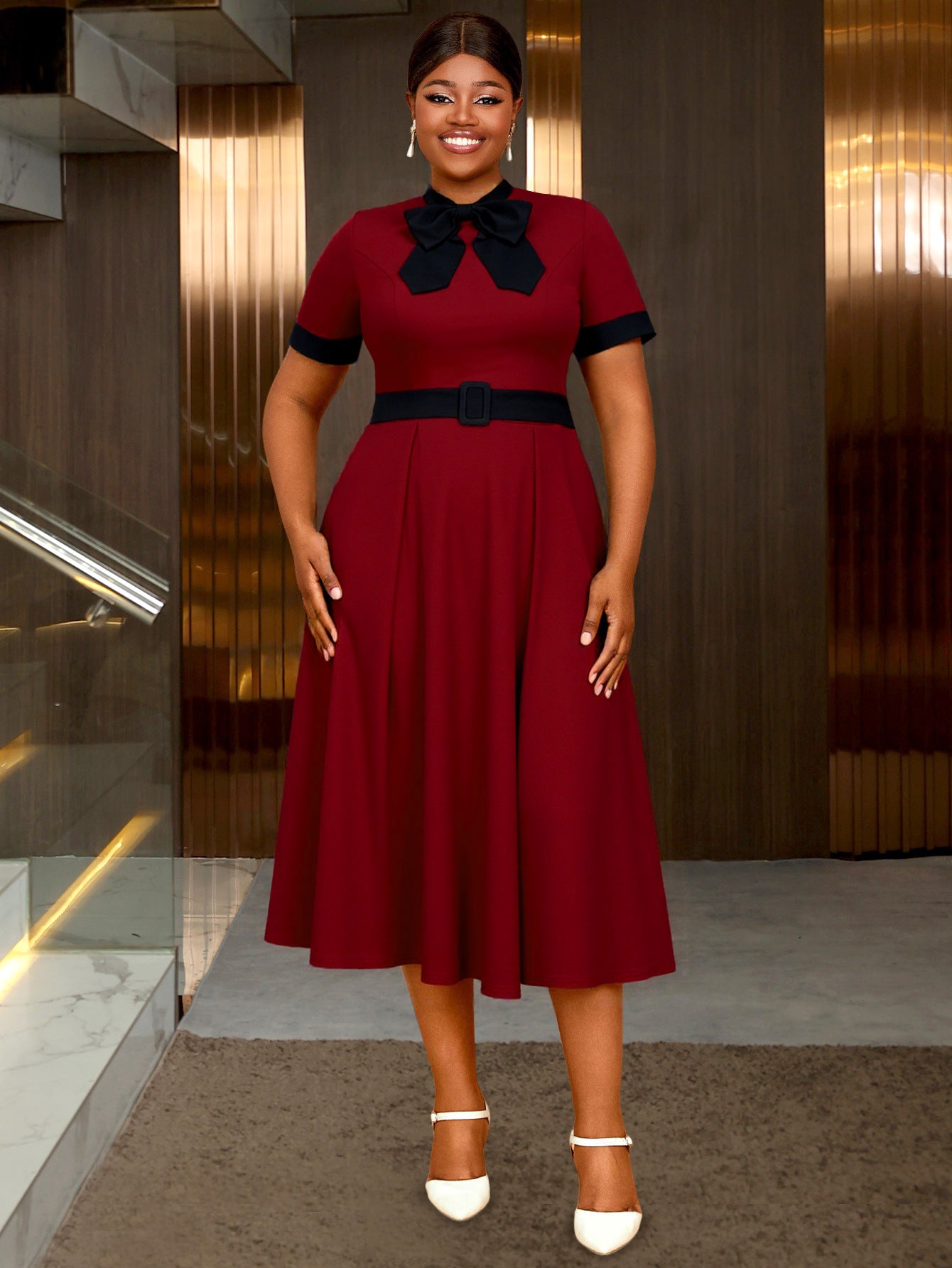 Plus-Size Women Burgundy Lace-Up Bow Short-Sleeve Contrast Color Dress