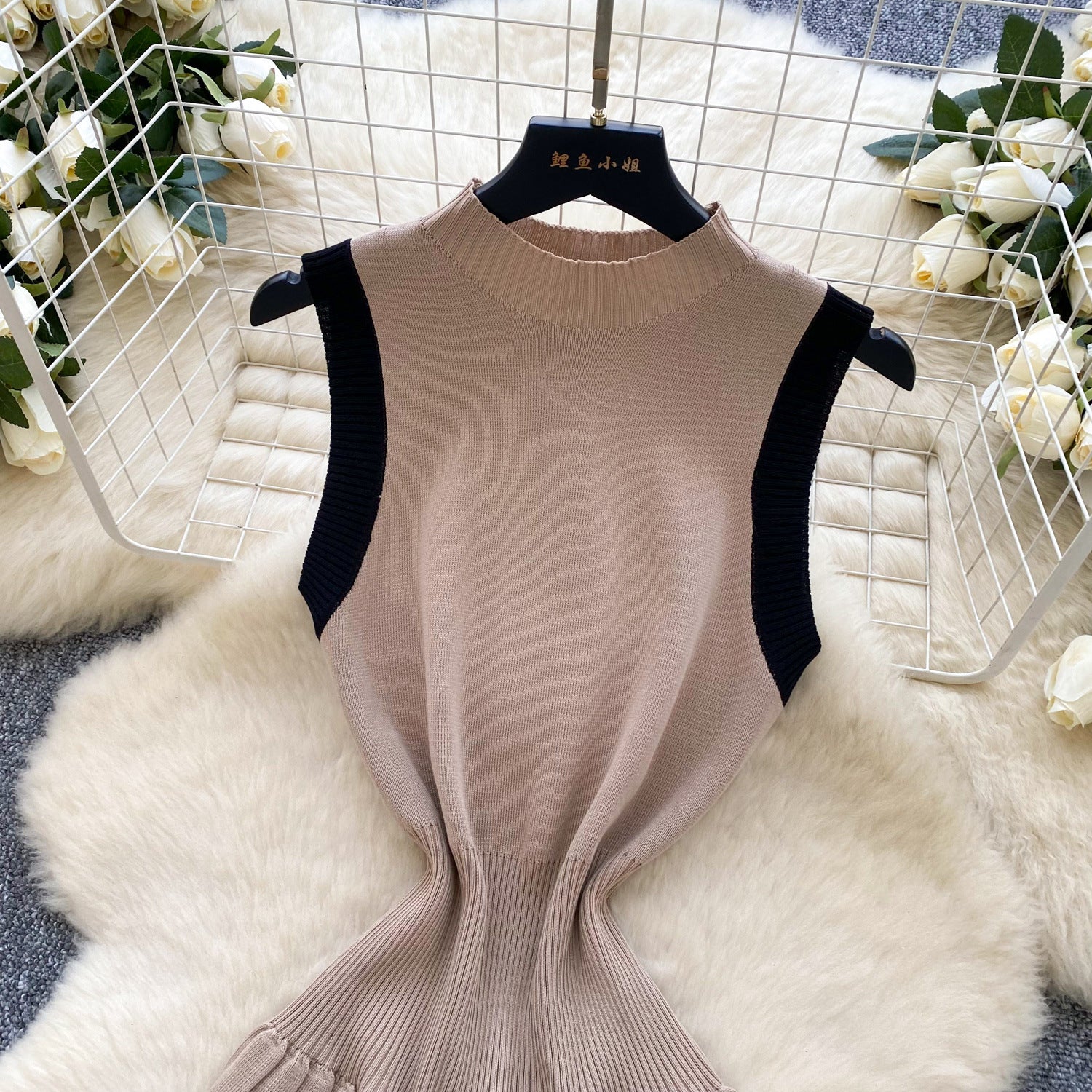 Women's Summer Sleeveless Knitting Slim Waist Contrast Color Pleated Dress 11