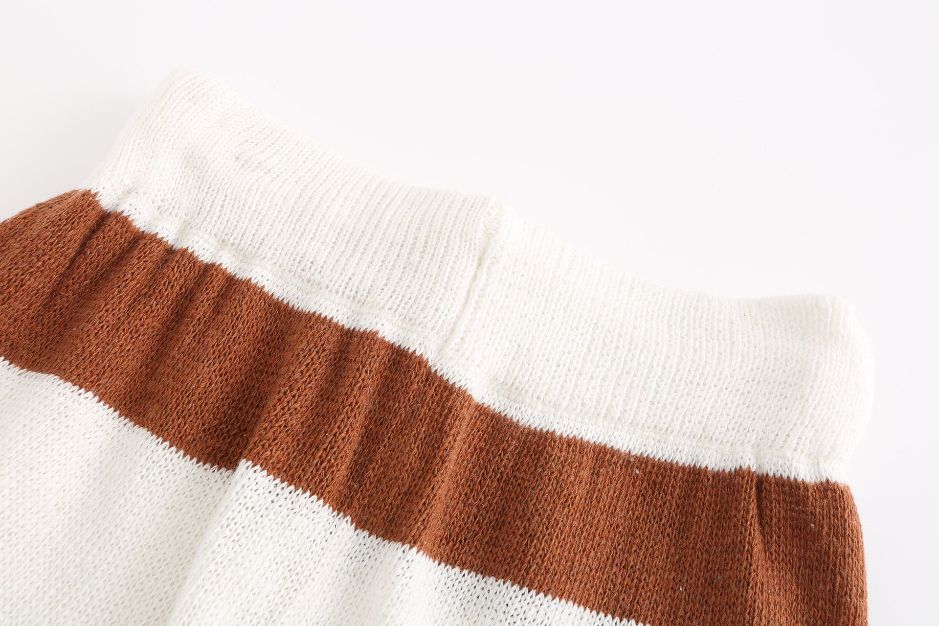 Summer fashion casual deep V-neck knitting vest and shorts two-piece set 38