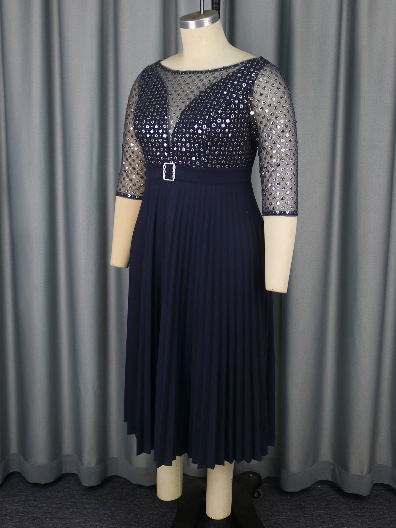 Mesh Patchwork Sequins Round-Neck Pleated A-Line Dress 5