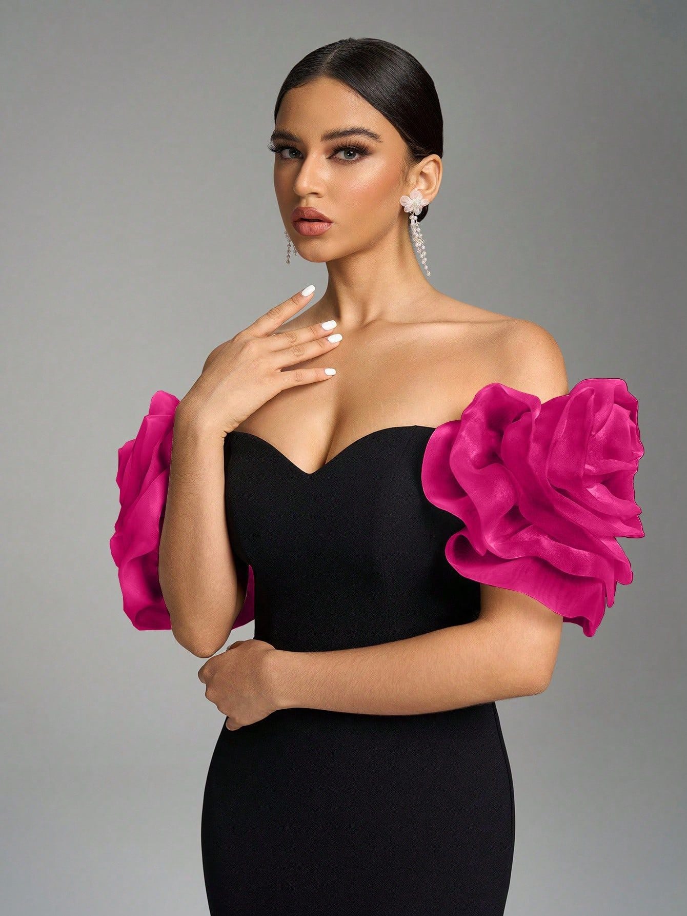 Black & White Off-Shoulder Floral Sleeve Bodycon Party Dress 10