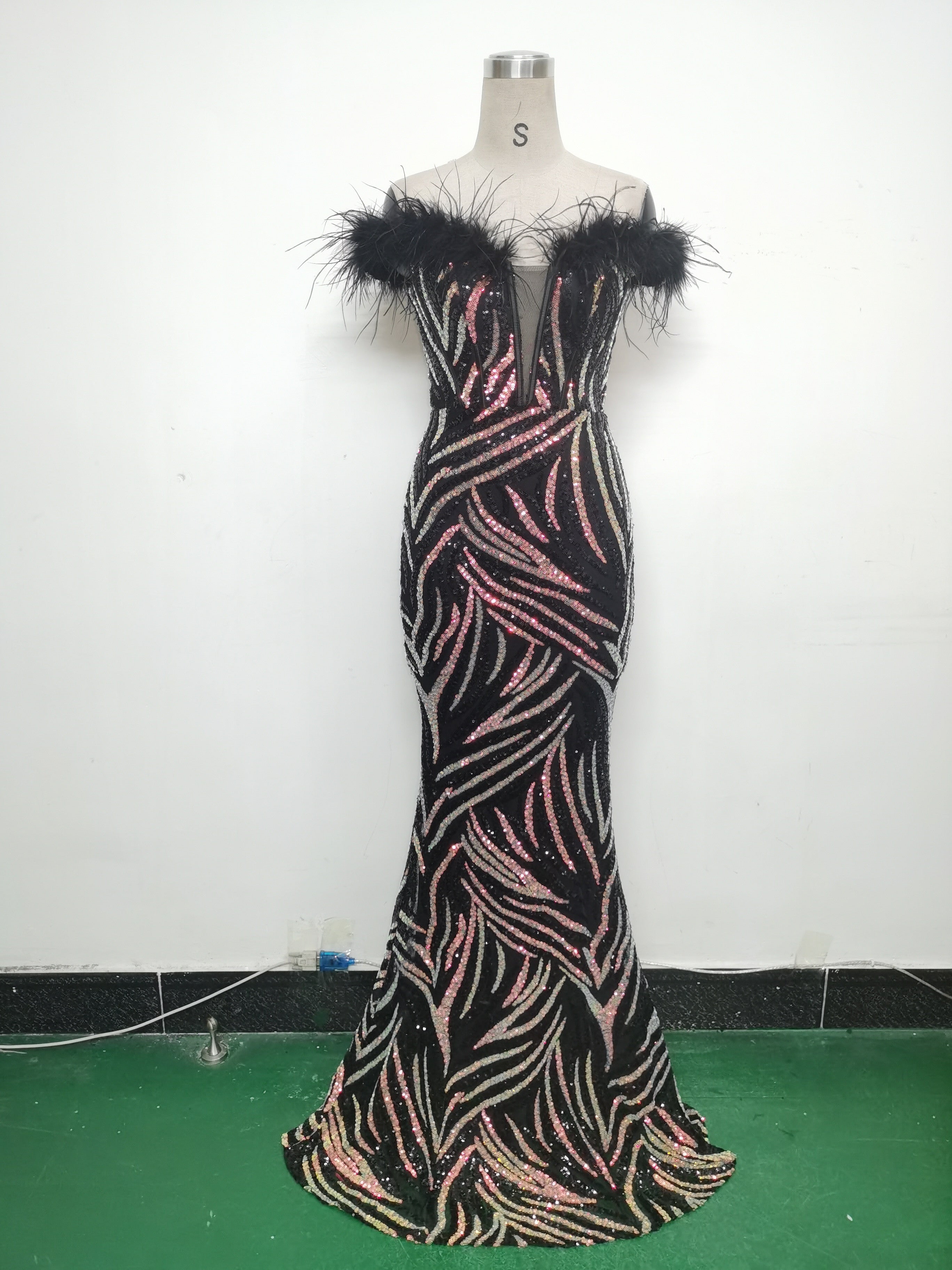 Fishbone Slim Waist Off Shoulder Feather Sequined Evening Dress 25