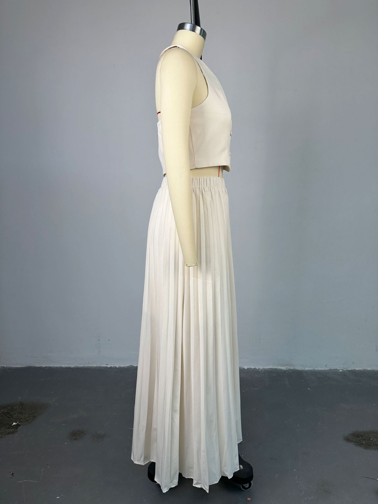 Women Summer Solid Halter Neck Vest And Skirt Casual Two-piece Set 11