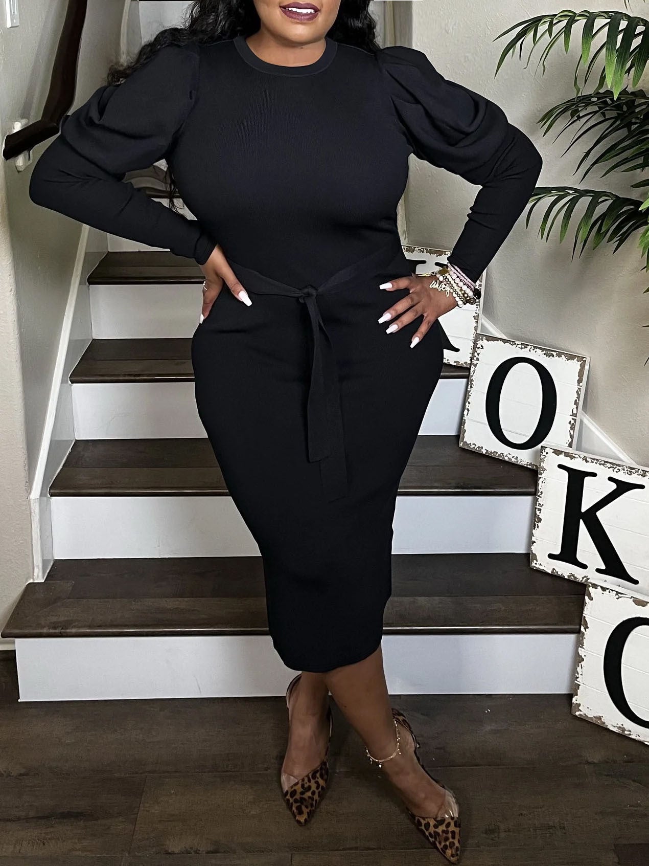 Plus Size Women Casual Elegant Puff Sleeve Round Neck Solid Dress 3