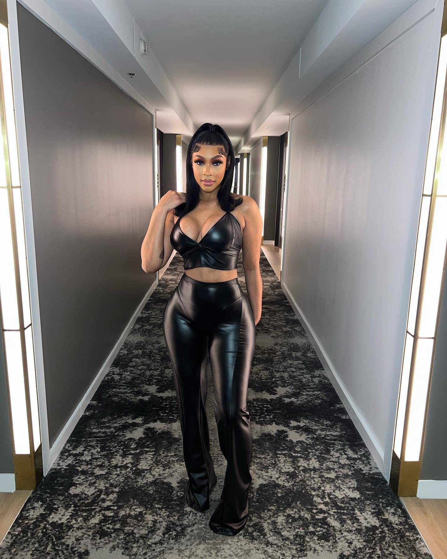 Women's Clothes Two-piece slim-fit suspenders and elastic leather top + pants set 4