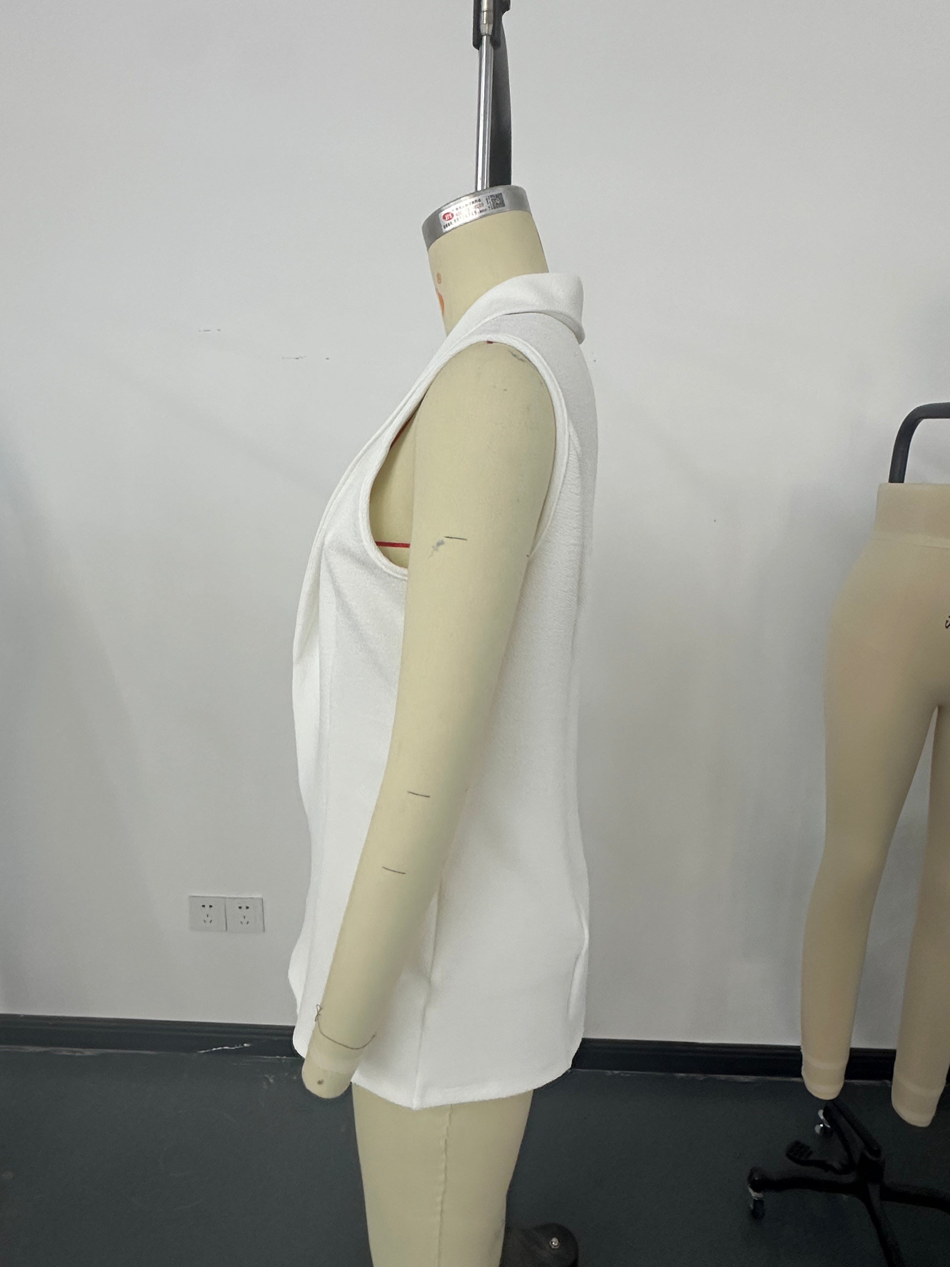 Women Fall Solid Round Neck Sleeveless Vest 19