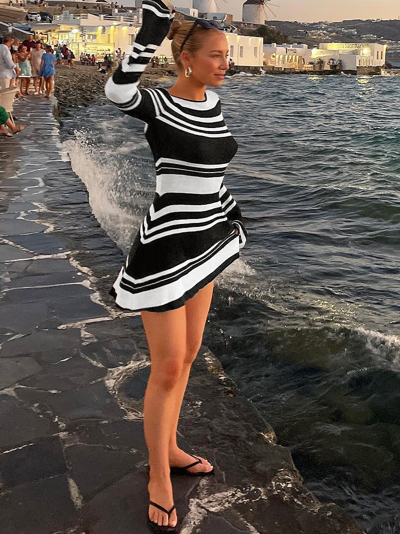 Women Knitting Stripe Bell Bottom Sleeve Tie Backless Sweater Dress 4