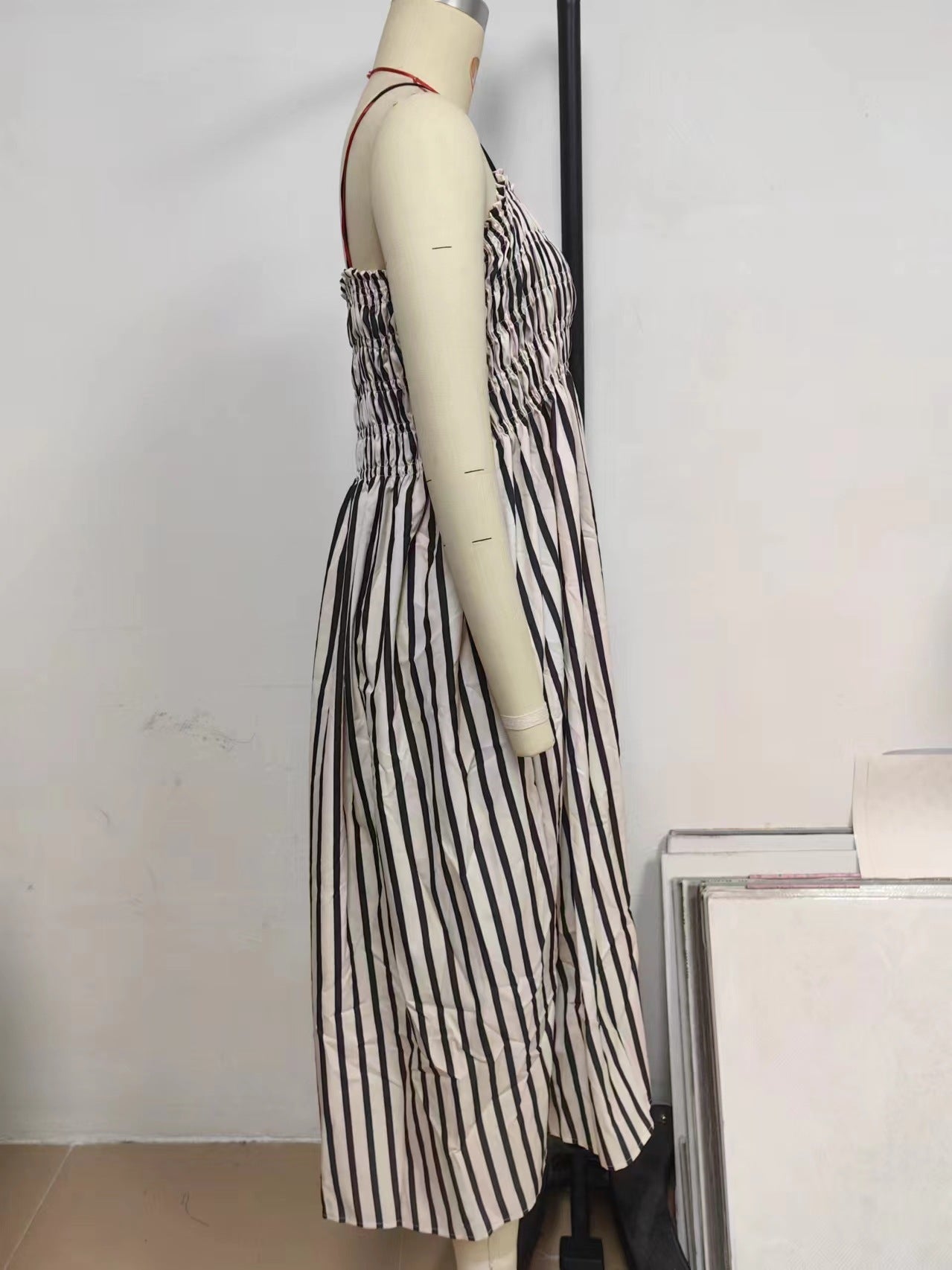 Women's Spring/Summer Striped Elastic Sexy Pocket Strap Loose Casual Dress 5