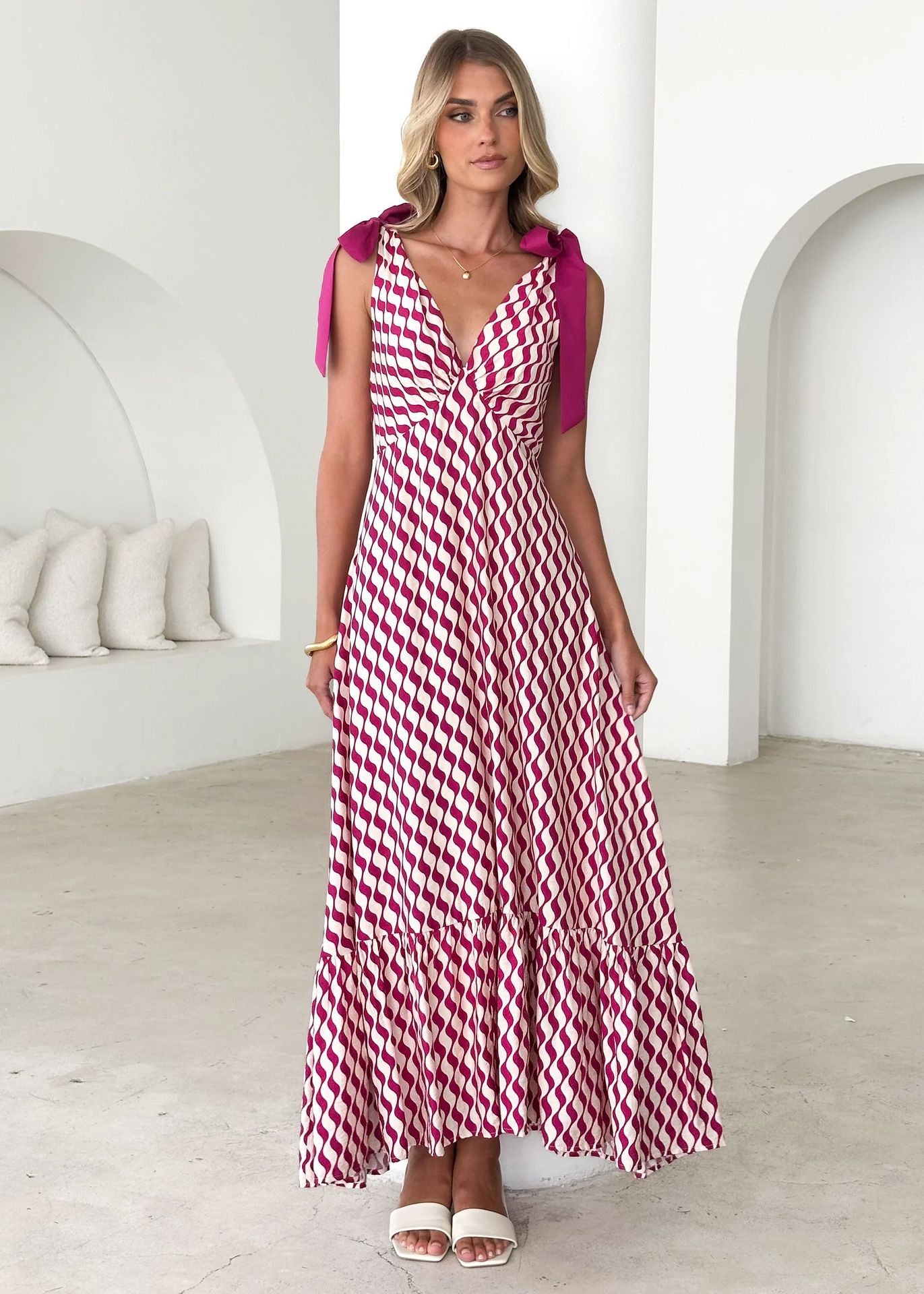 Summer Lace-up Women's V-neck Sleeveless Print Long Dress